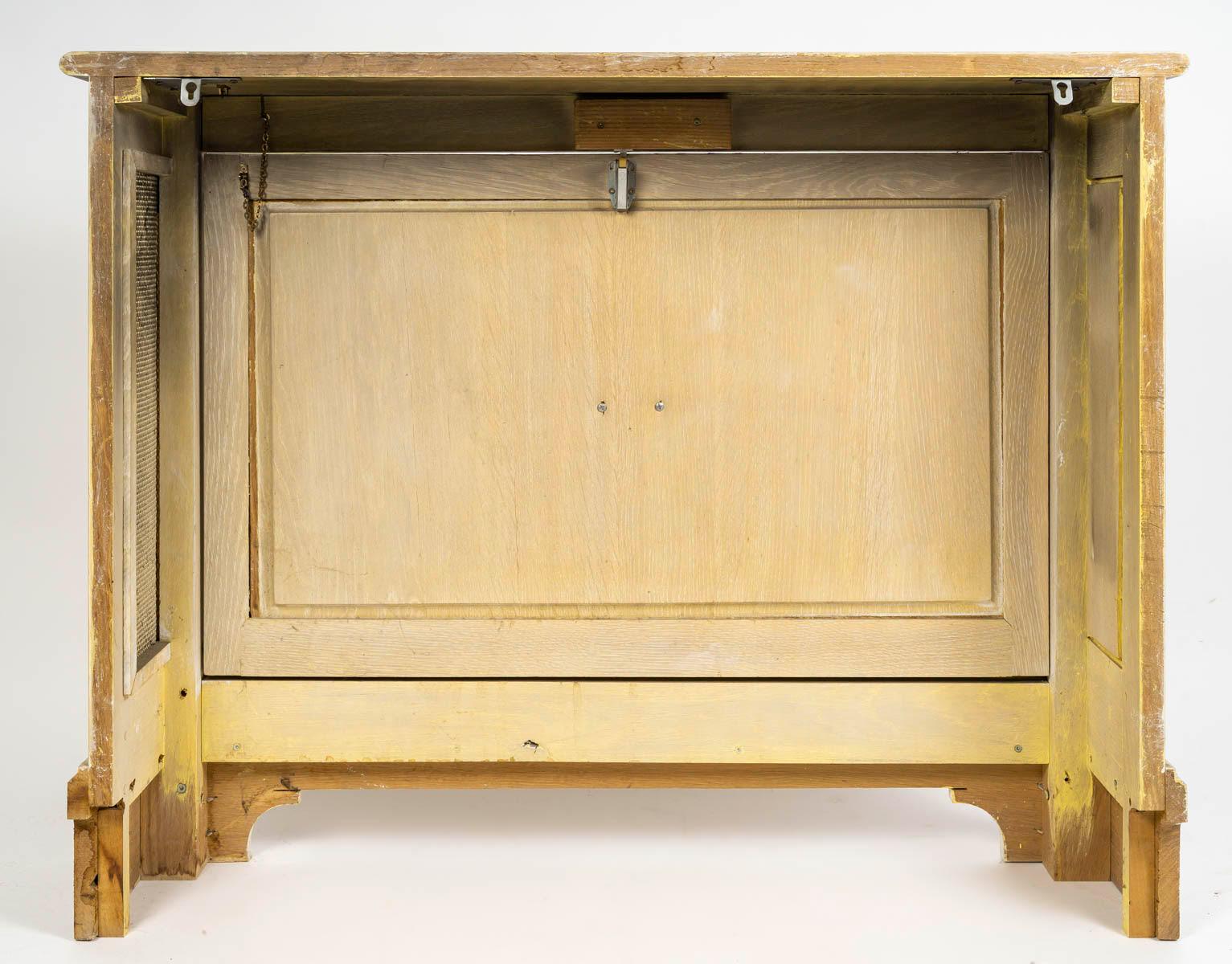 Peint Revêtement radiateur blanchi à la chaux et peint, 20e siècle en vente