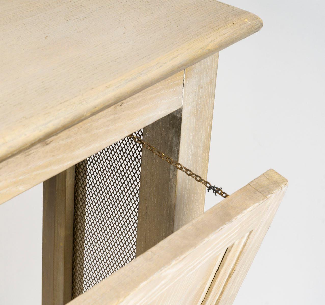 20ième siècle Revêtement radiateur blanchi à la chaux et peint, 20e siècle en vente