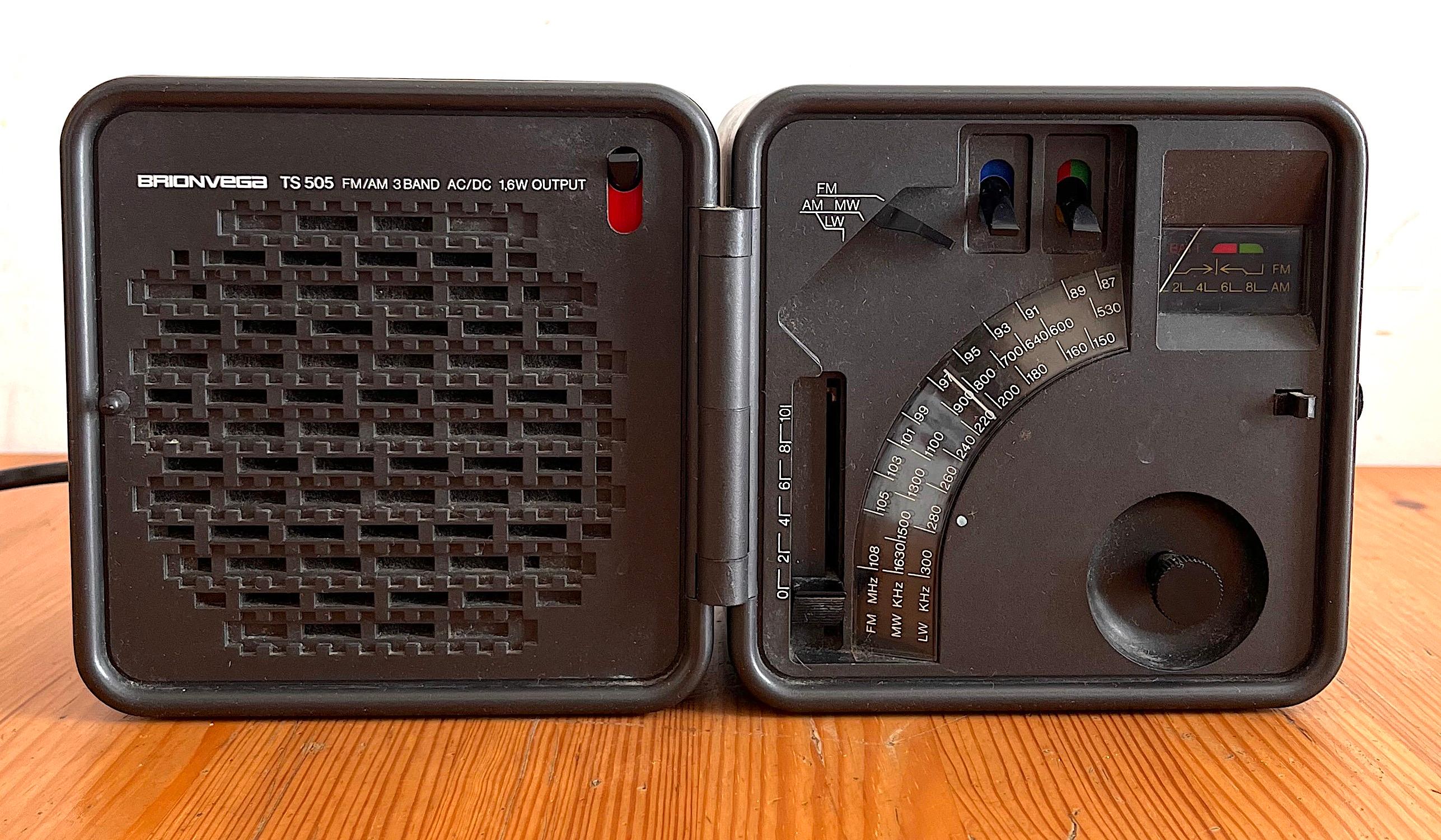 Brionvega Radio Cube mod. TS505, Richard Sapper and Marco Zanuso For Sale 3