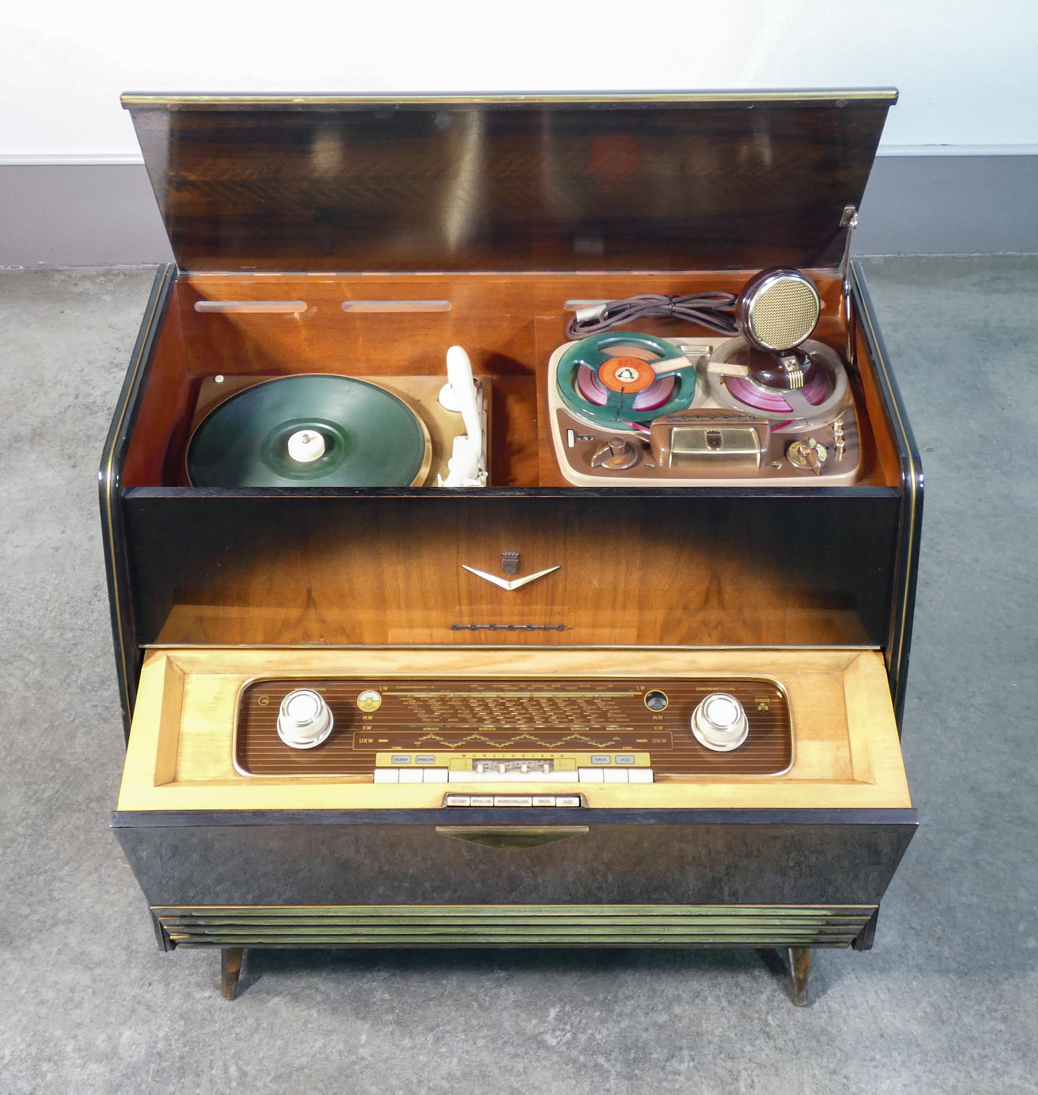 Metà XX secolo Radio-fono-registratore Grundig Musikschrank 7038, Germania, 1958