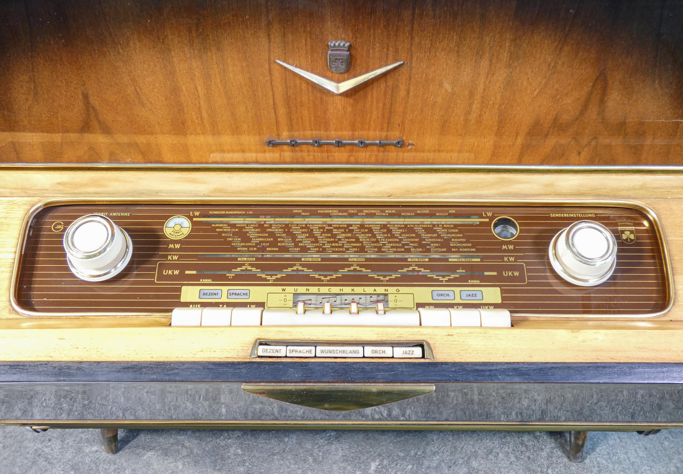 Legno Radio-fono-registratore Grundig Musikschrank 7038, Germania, 1958