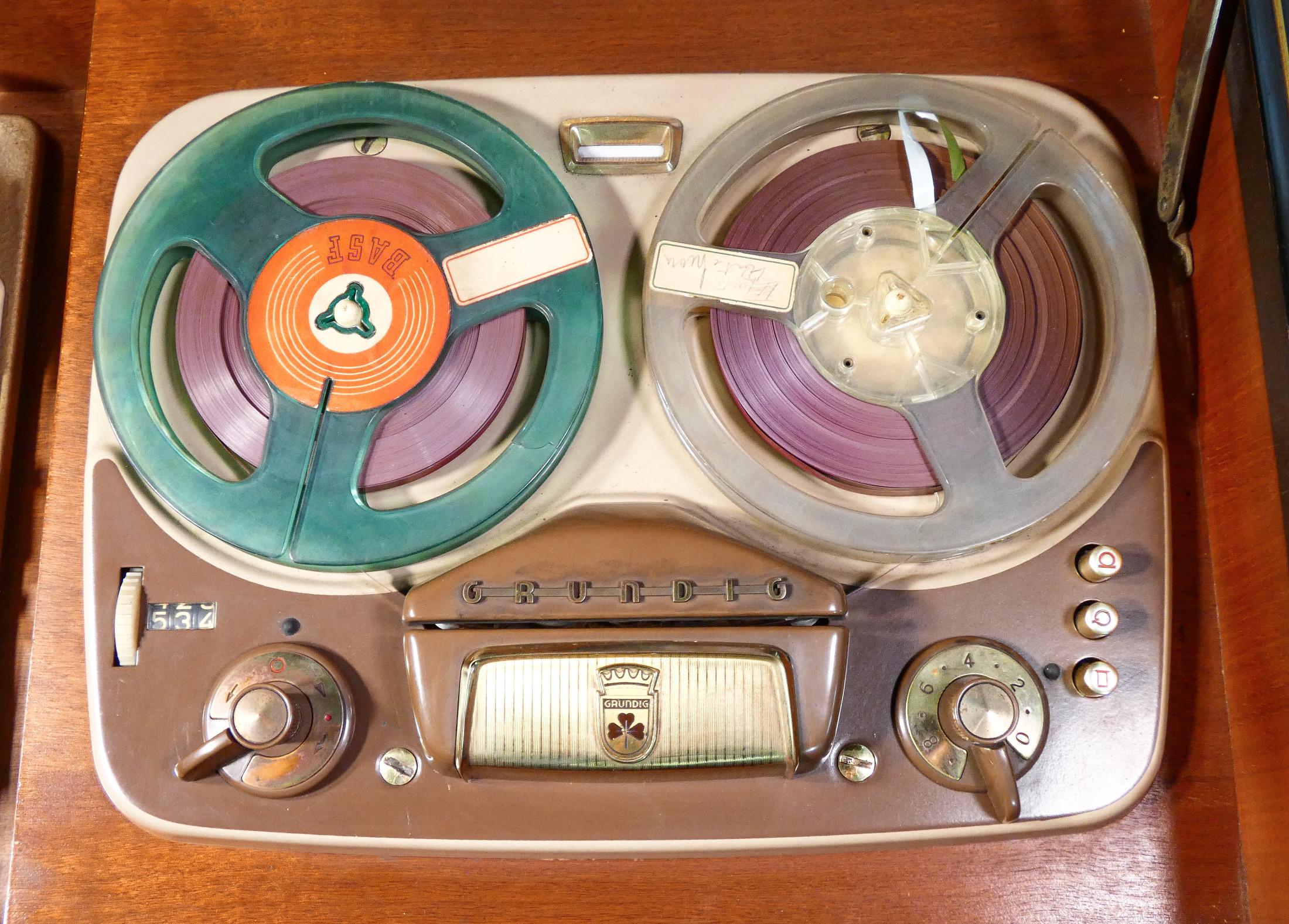 Radio-fono-registratore Grundig Musikschrank 7038, Germania, 1958 2