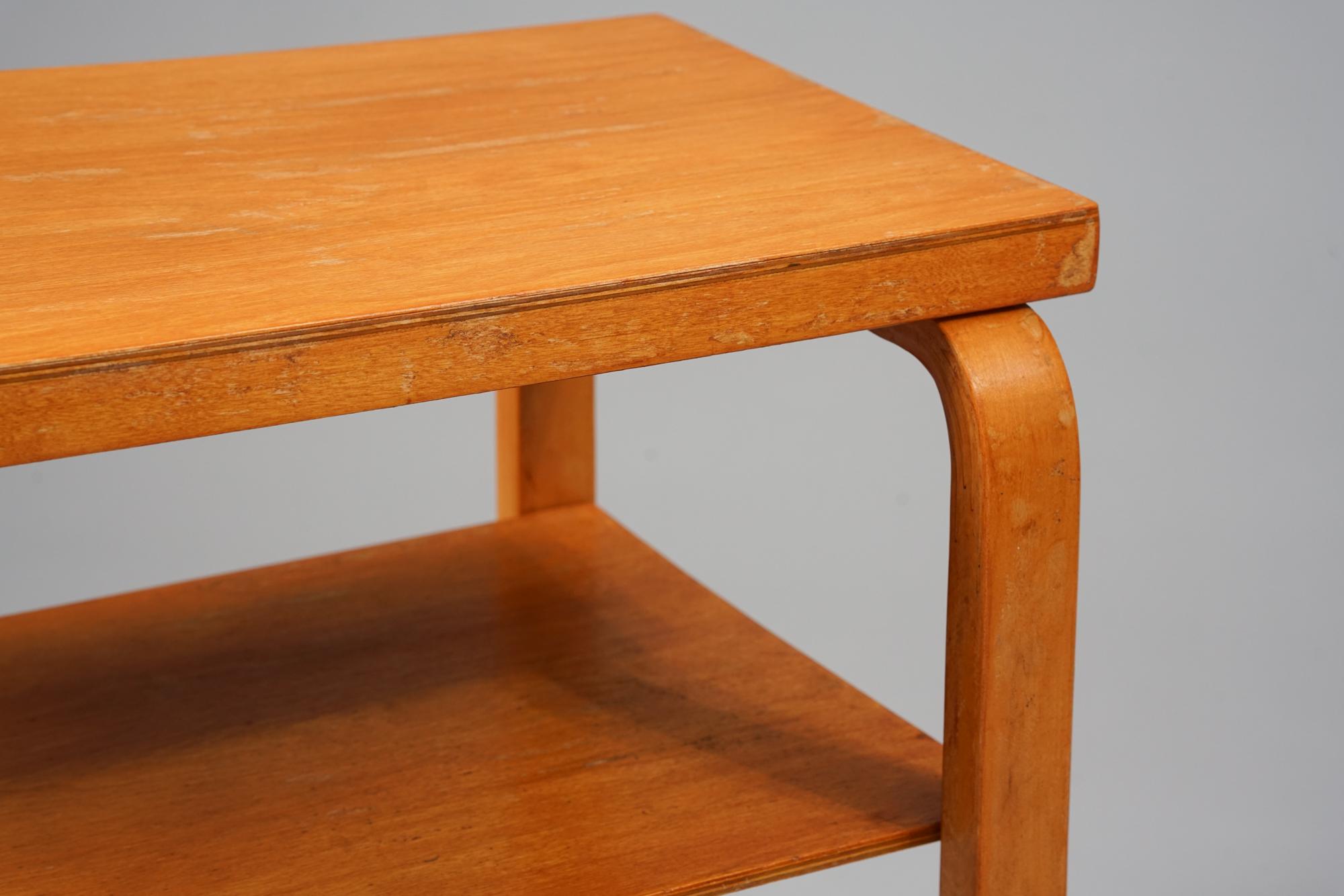 20th Century Side/Radio Table, Alvar Aalto, Oy Huonekalu- ja Rakennustyötehdas Ab, 1950s For Sale