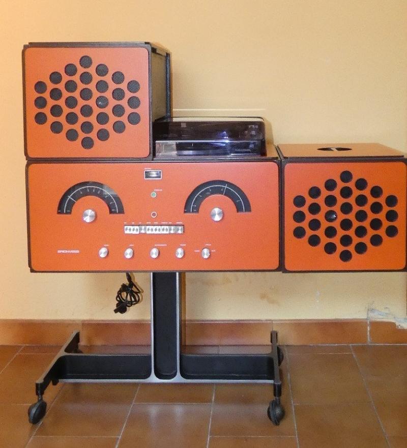 Mid-20th Century Radiofonografo Cubo RR 126 FO di Fratelli Castiglioni per Brionvega en vente