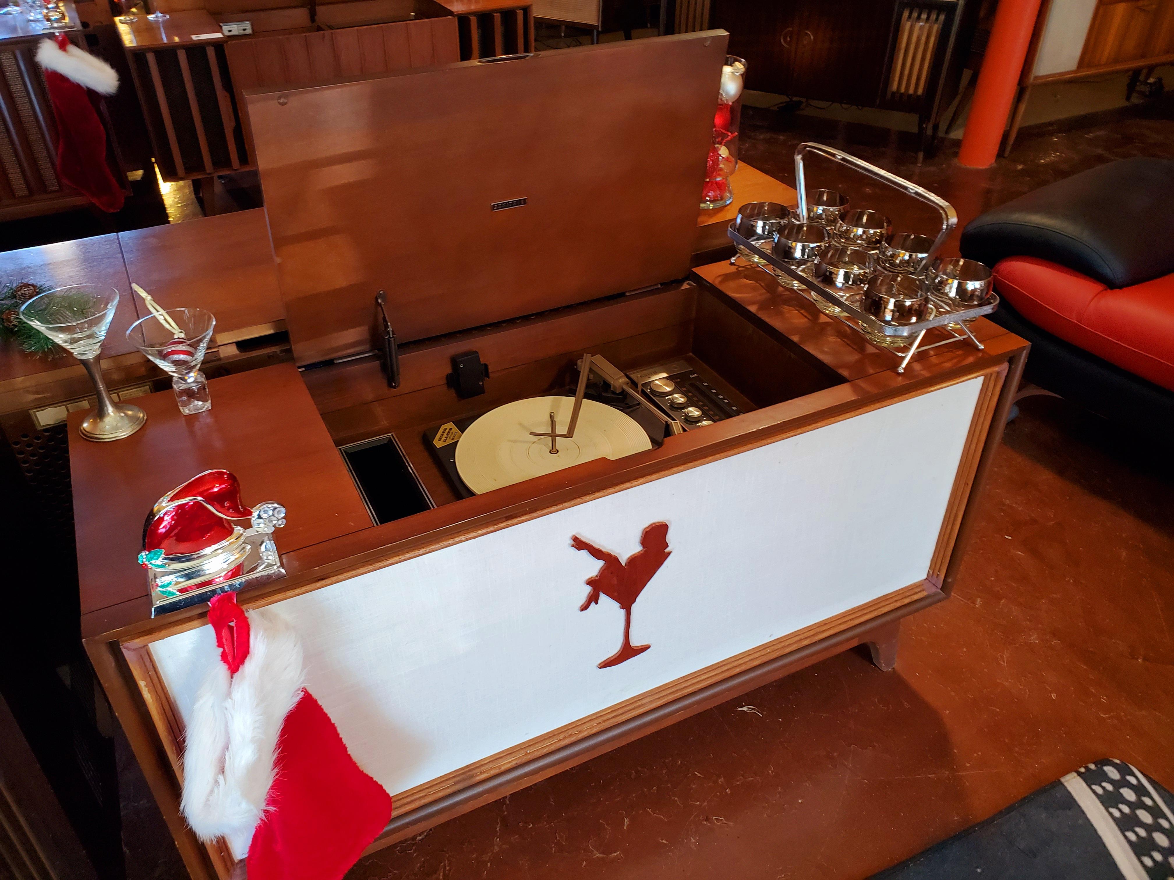 Radiogram Stereo Record Player « The Coffee Table Console Book » ( radios vintage) en vente 9