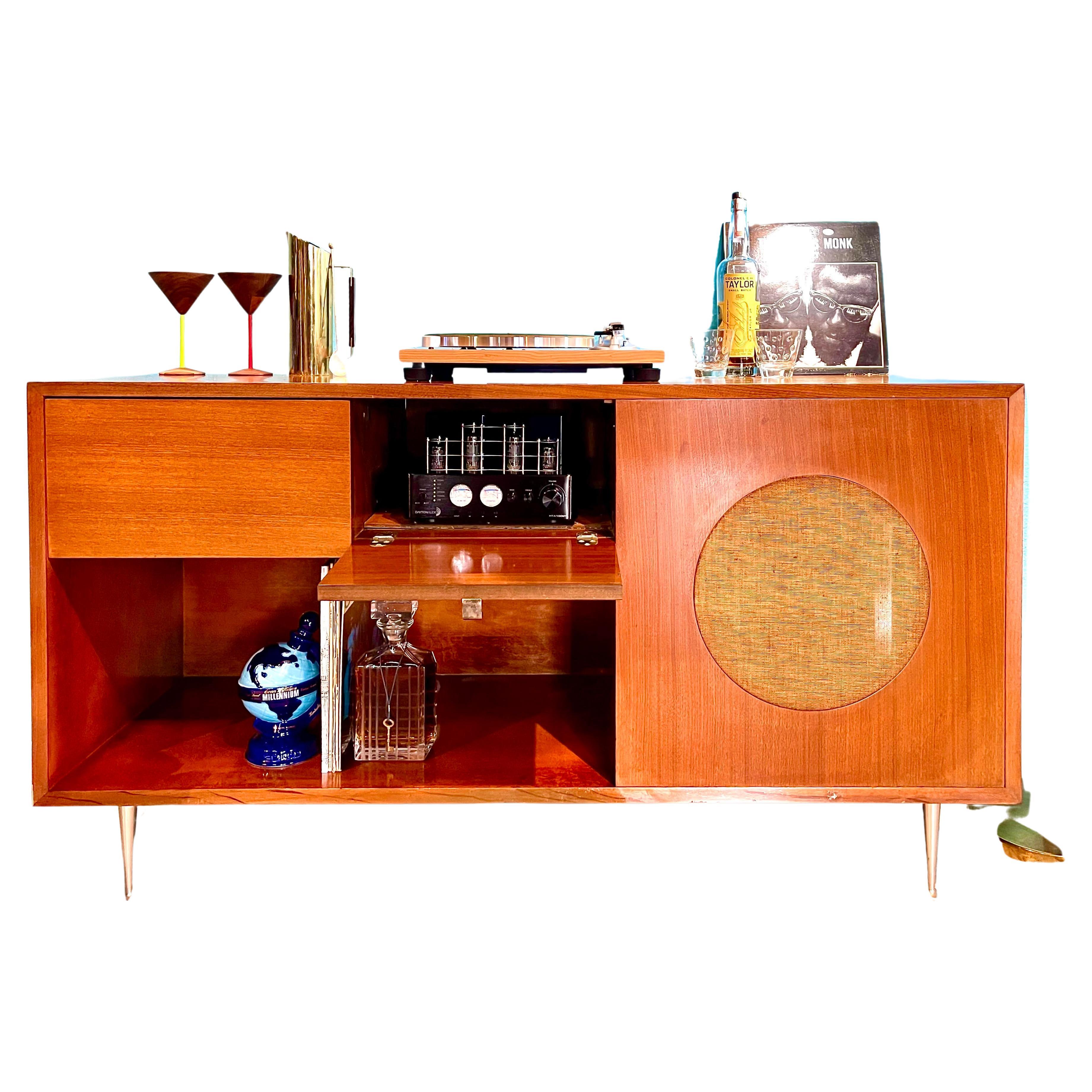 Radiogram Stereo Record Player « The Coffee Table Console Book » ( radios vintage) en vente