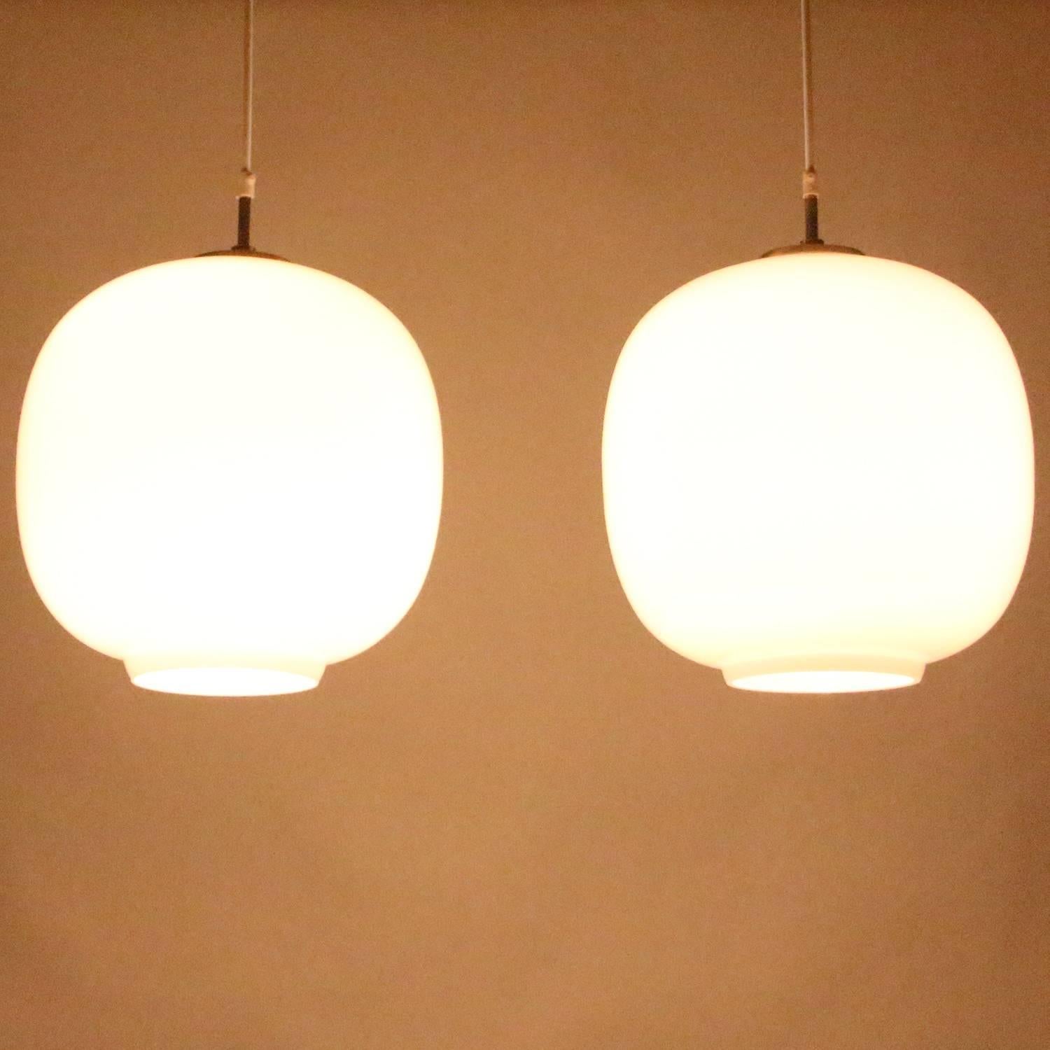 Danish Pair of Radiohus Pendant, Vilhelm Lauritzen 1945, Louis Poulsen, Vintage Edition For Sale