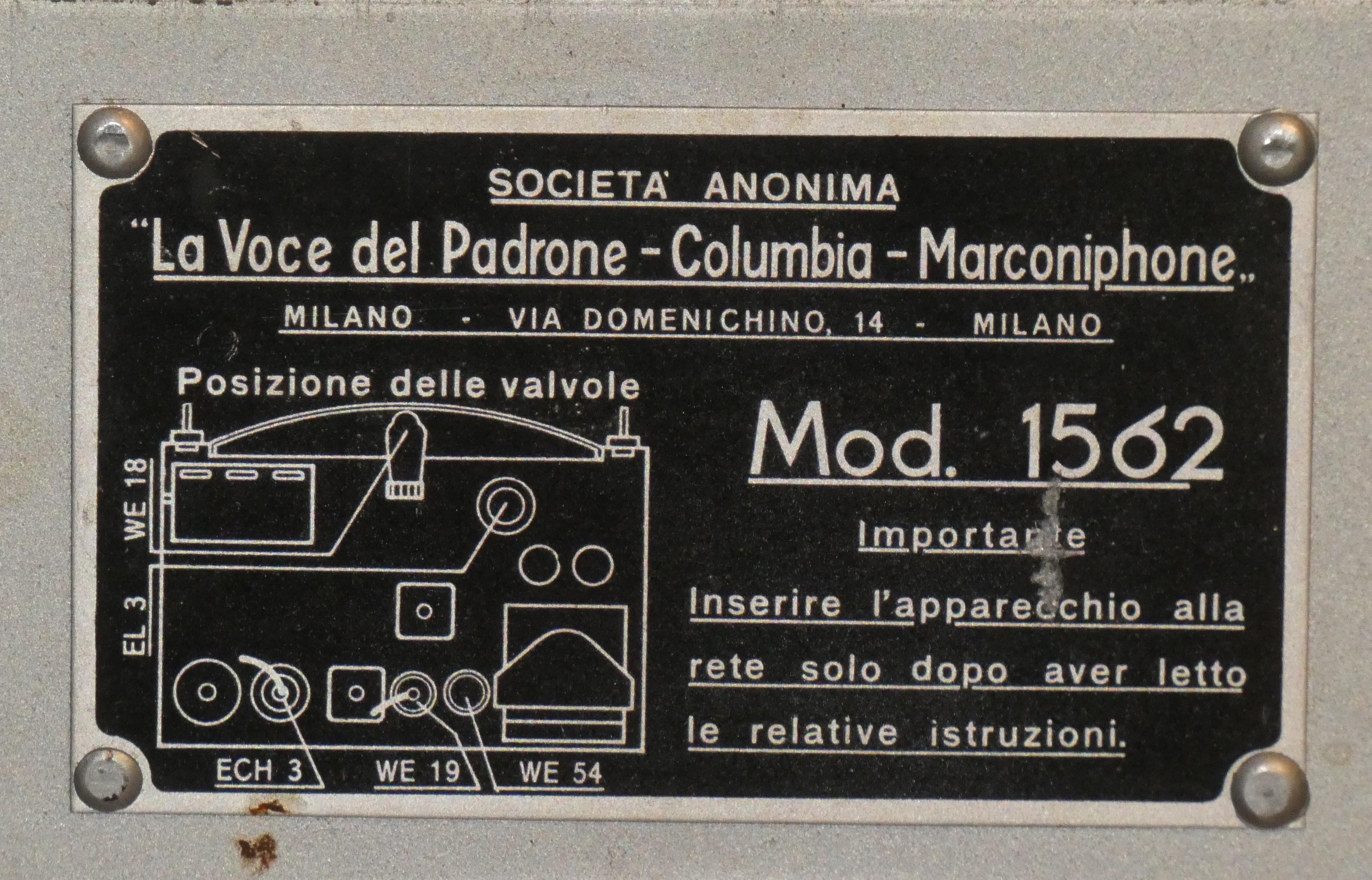 Radiomobile e giradischi in legno e bachelite di Compagnia Marconi, 1940 3