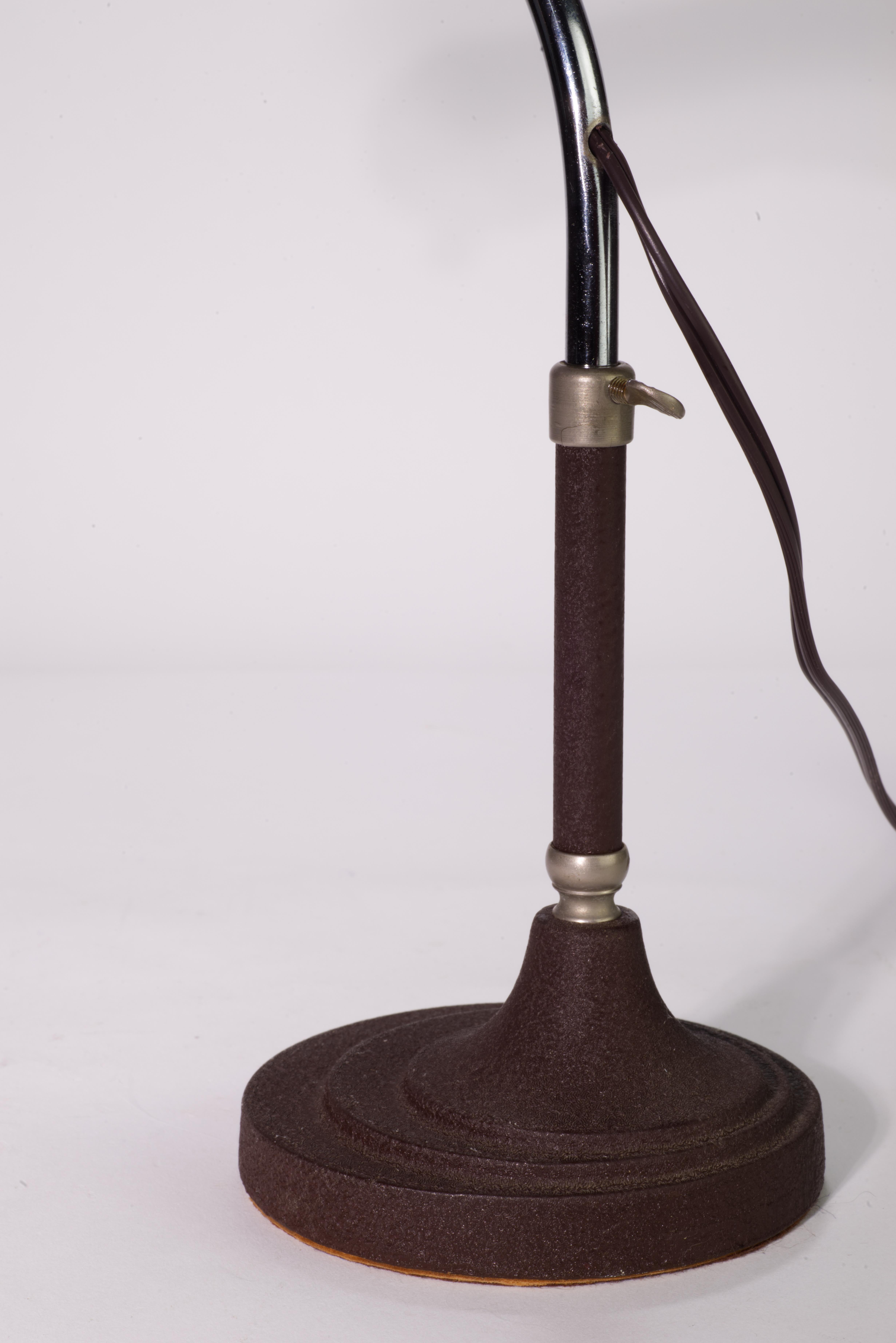 Radionic Trans Co. Bankers Lamp For Sale 1
