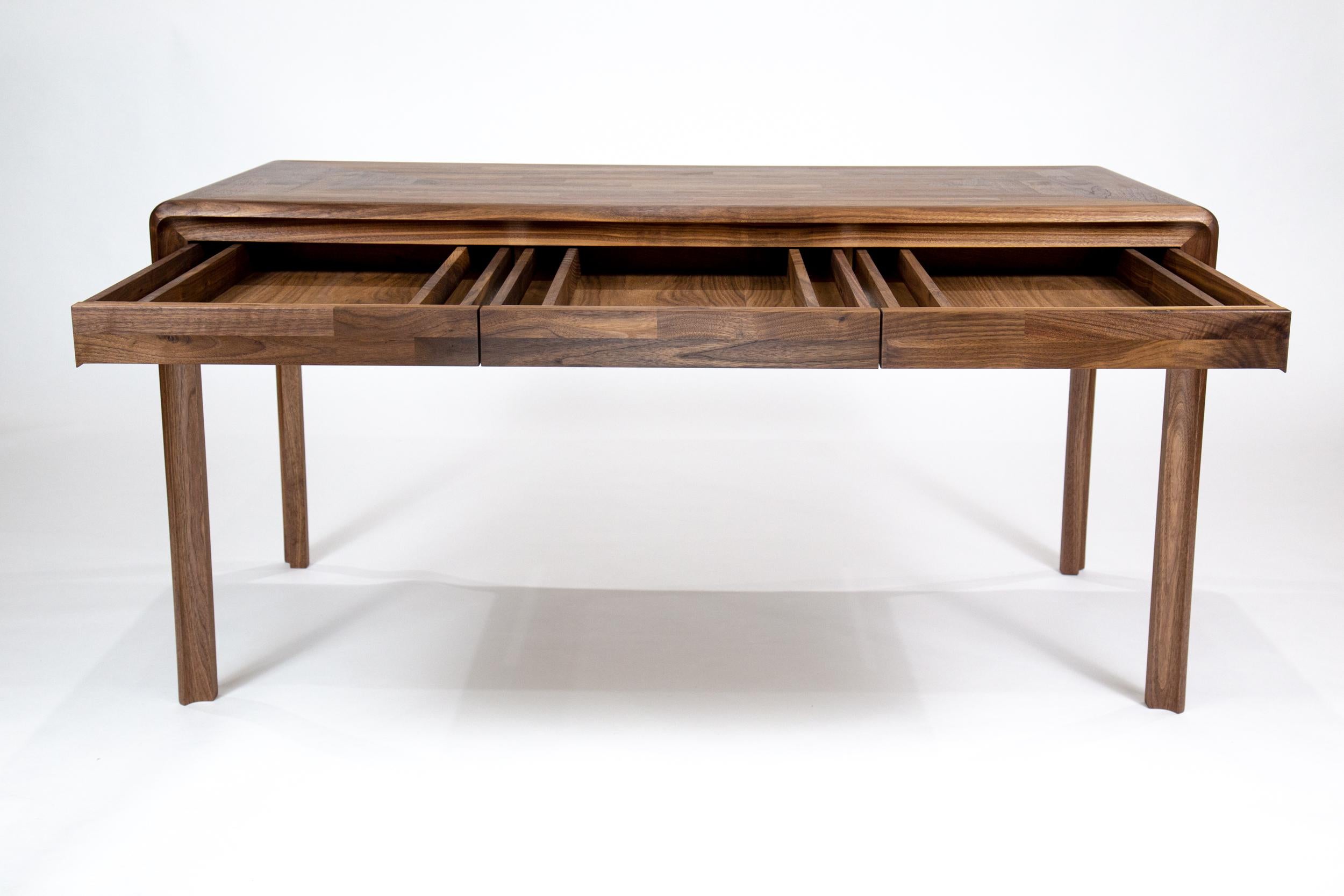 Radius Cutaway Reclaimed Walnut Desk In New Condition For Sale In brooklyn, NY