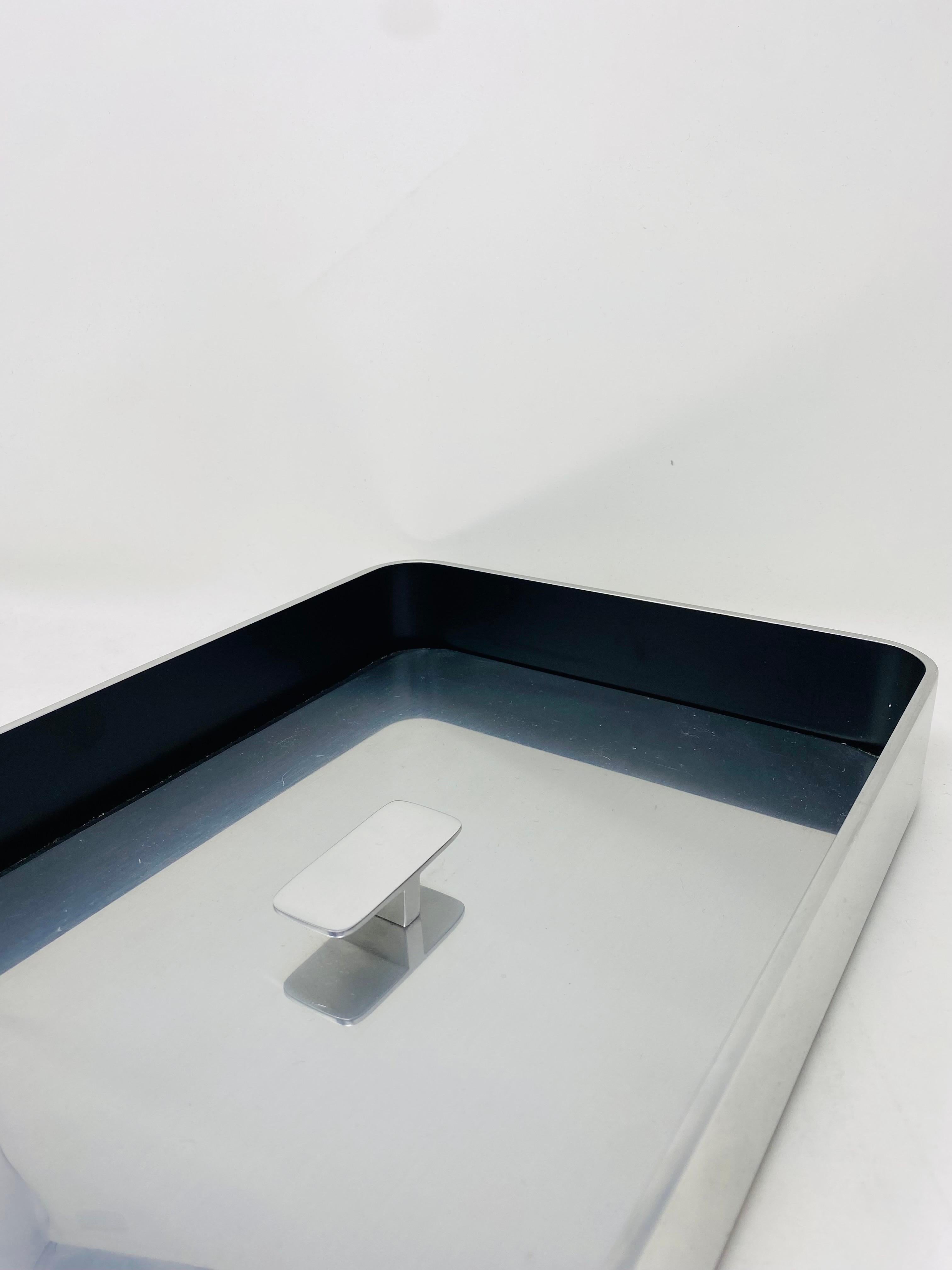 Bandeja para cartas Radius One cromada con tapa de William Sklaroff para Smith Metal Arts Hecho a mano
