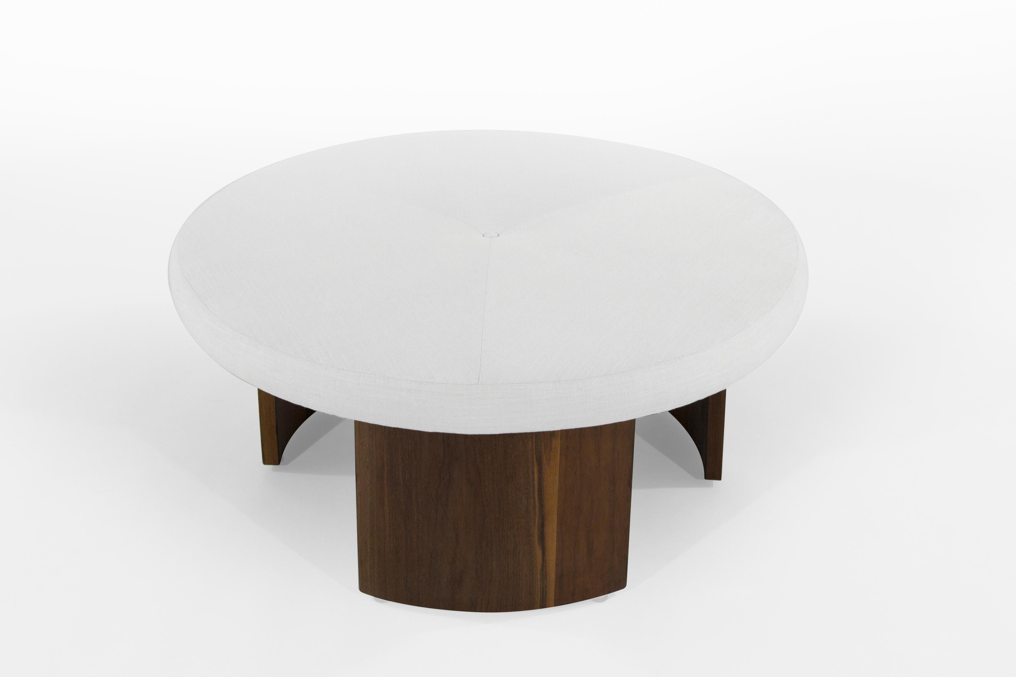 Radius collection ottoman designed by Vladimir Kagan for Selig, circa 1950s.

Walnut base featuring chrome stretchers fully restored. Newly upholstered in linen.