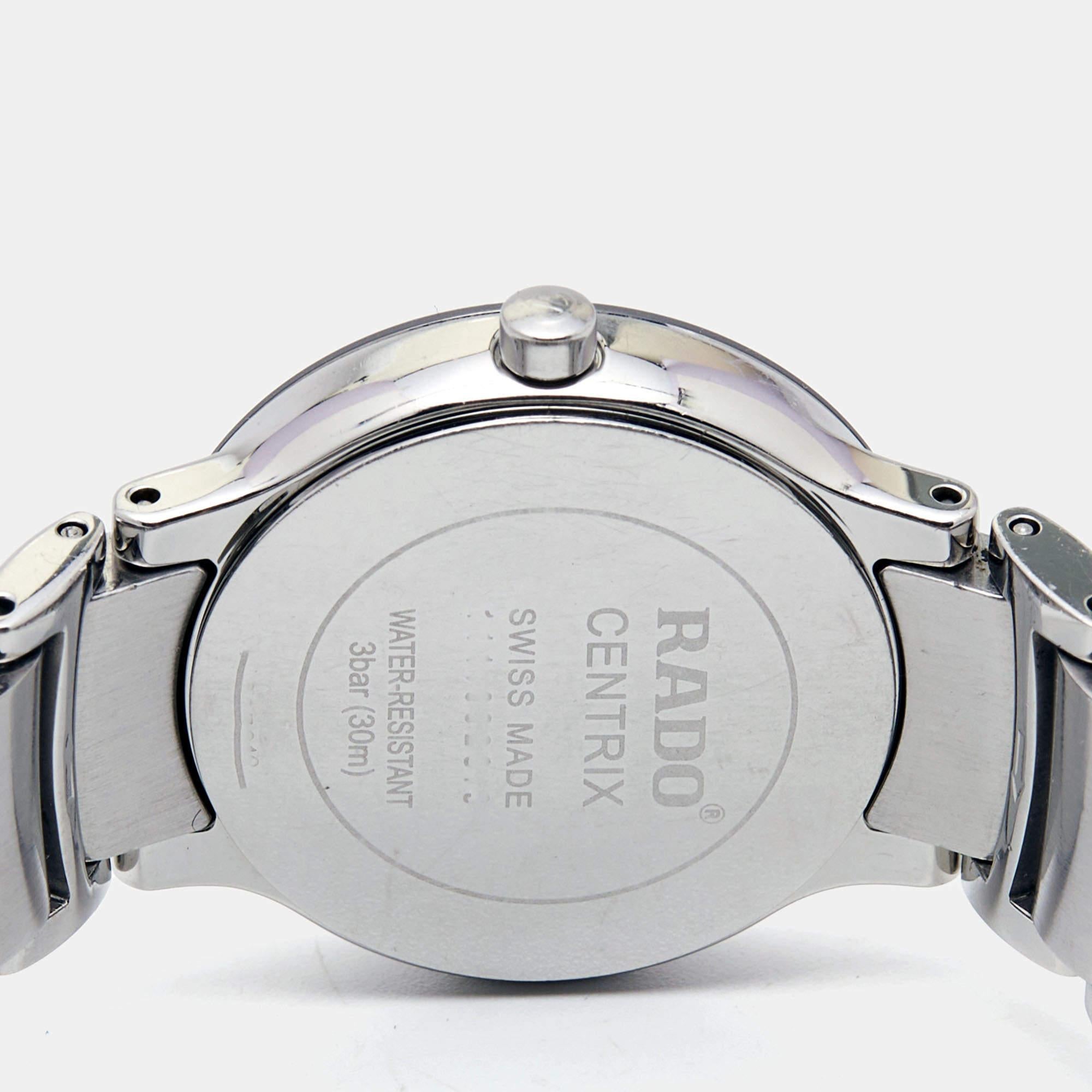 Rado Black Stainless Steel Diamond Centrix R30928713 Women's Wristwatch 28 mm In Fair Condition For Sale In Dubai, Al Qouz 2