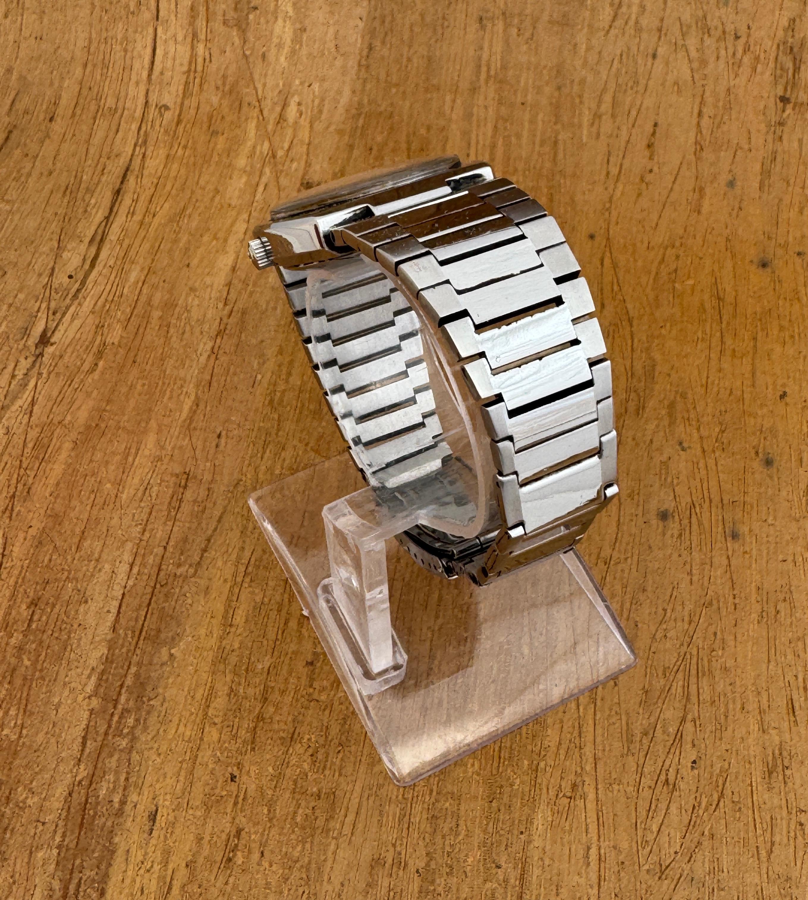 Rado CONWAY 30 watch Automatic Rare Red Dial Day / Date Stainless Steel Watch For Sale 5