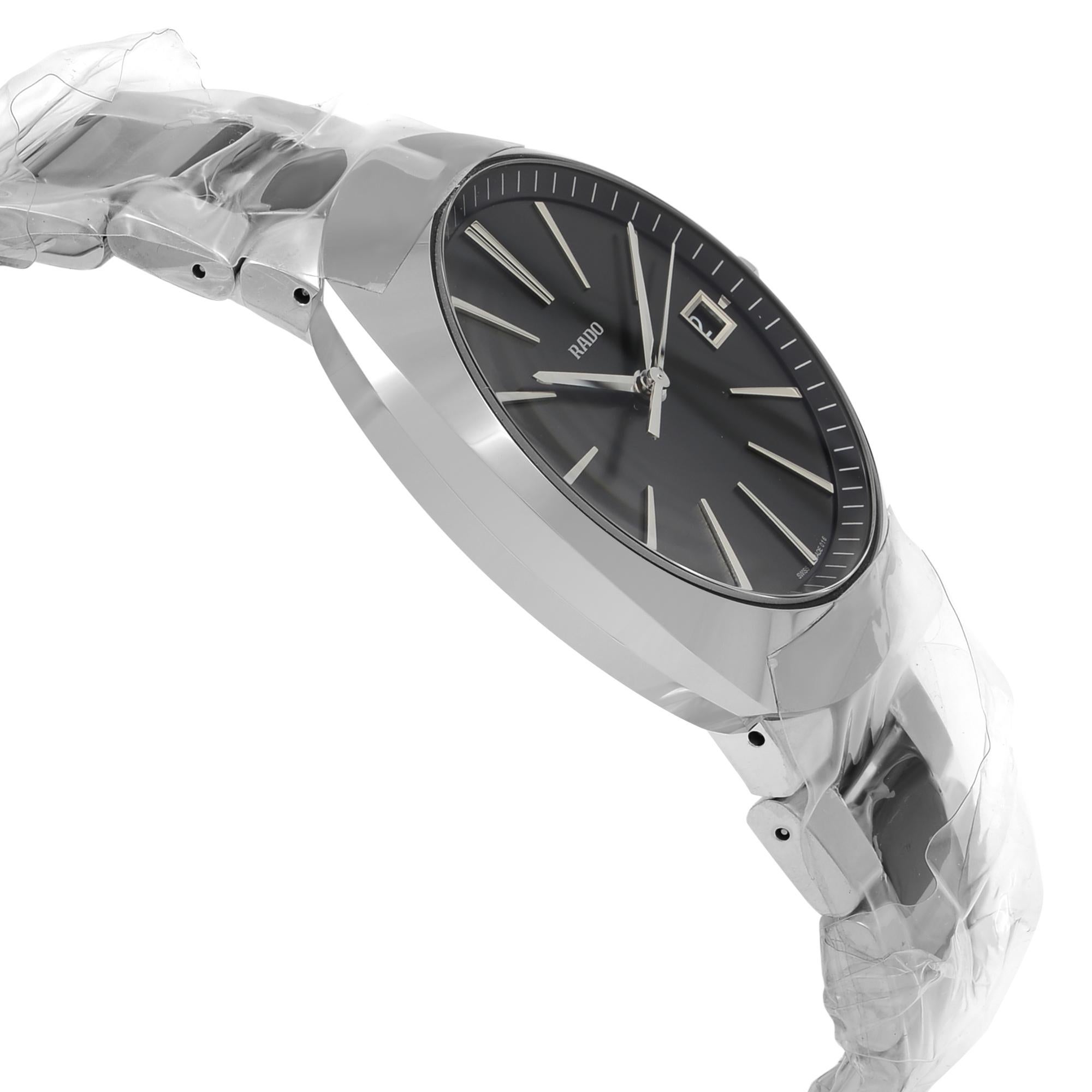 Rado D Star XL Black Dial Stainless Steel Ceramic Quartz 52 OFF