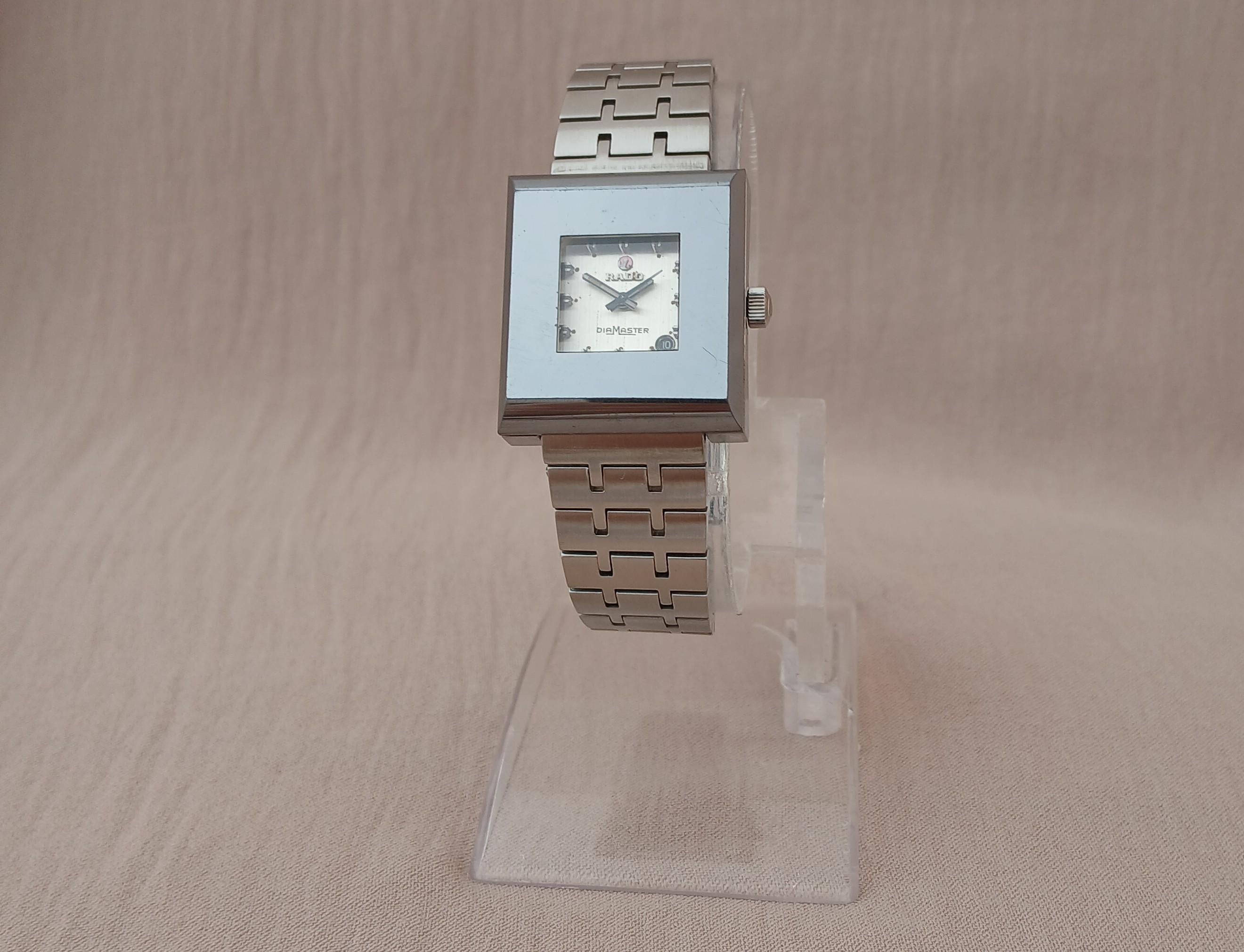 Rado DiaMaster 10 Automatic Date Bracelet Ladies Watch In condizioni buone in vendita a Toronto, CA