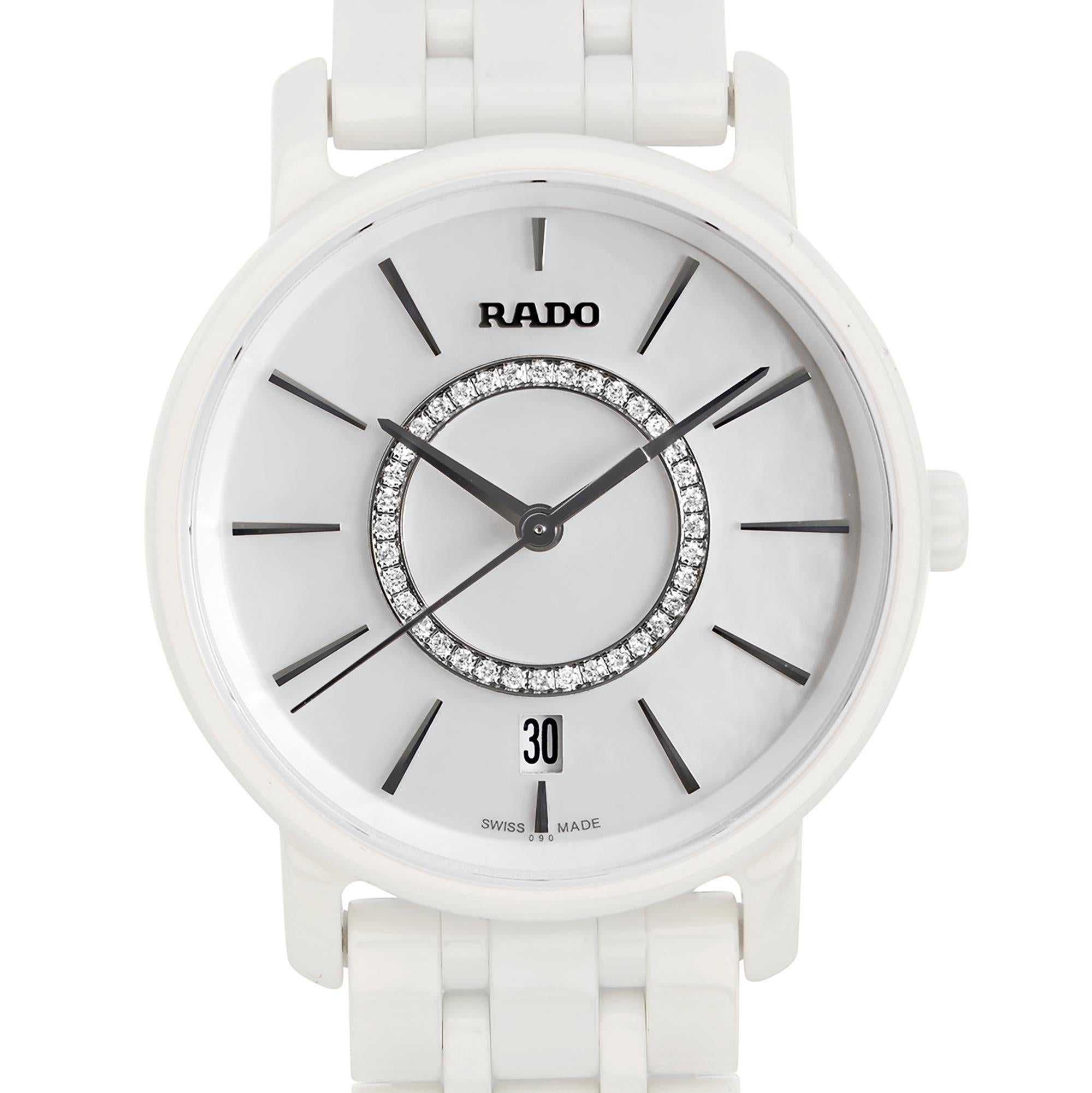Display Model Rado Diamaster Ceramic White MOP Diamond Dial Ladies Quartz Watch R14065907, This Beautiful Ladies Timepiece is powered by a Quartz Movement and Features: White Ceramic Case and Bracelet, Fixed White Ceramic Bezel, White Mother of