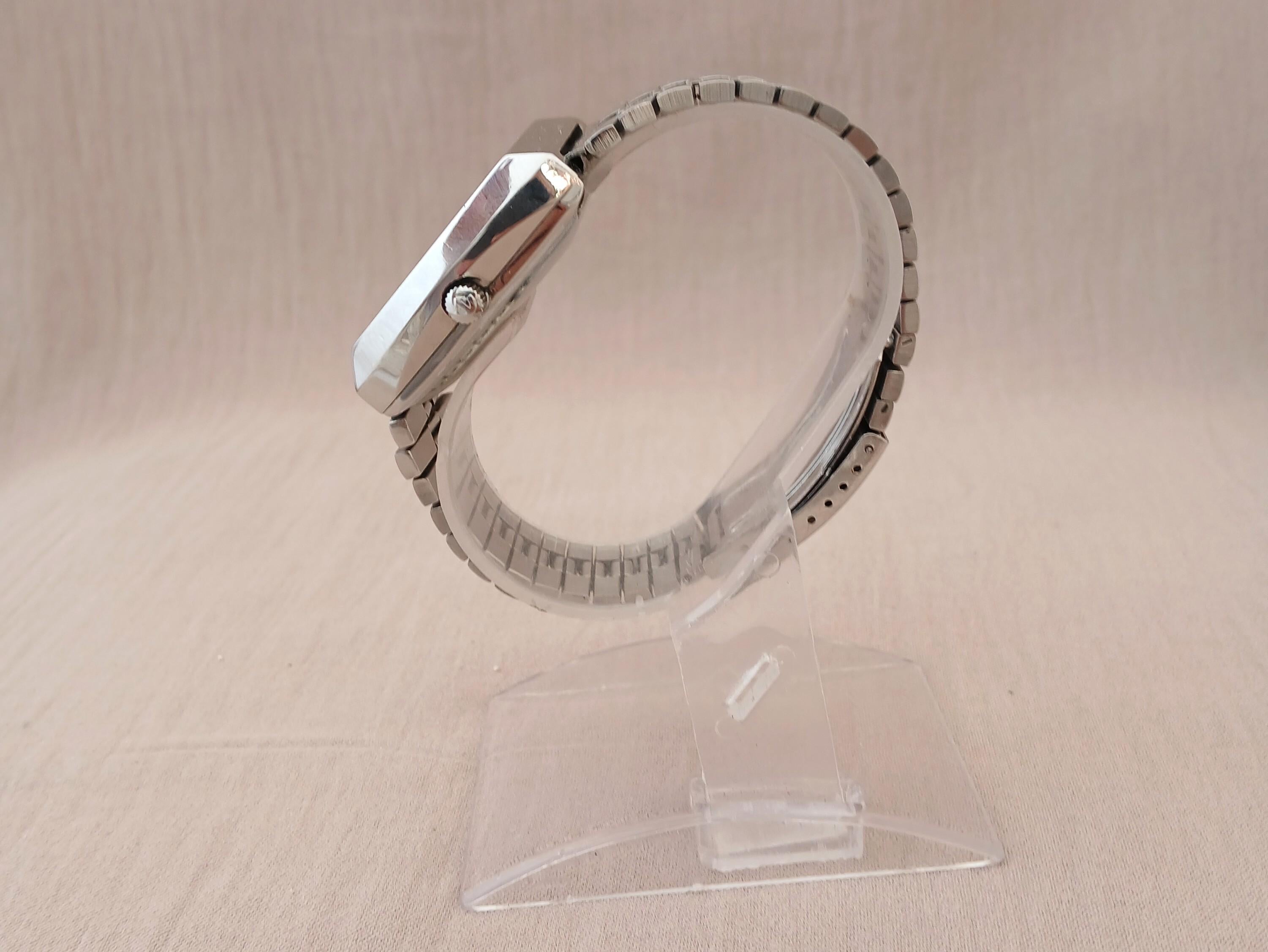 RADO Ncc 505 Silver Square Quadrante Viola Orologio Automatico Uomo in vendita 8