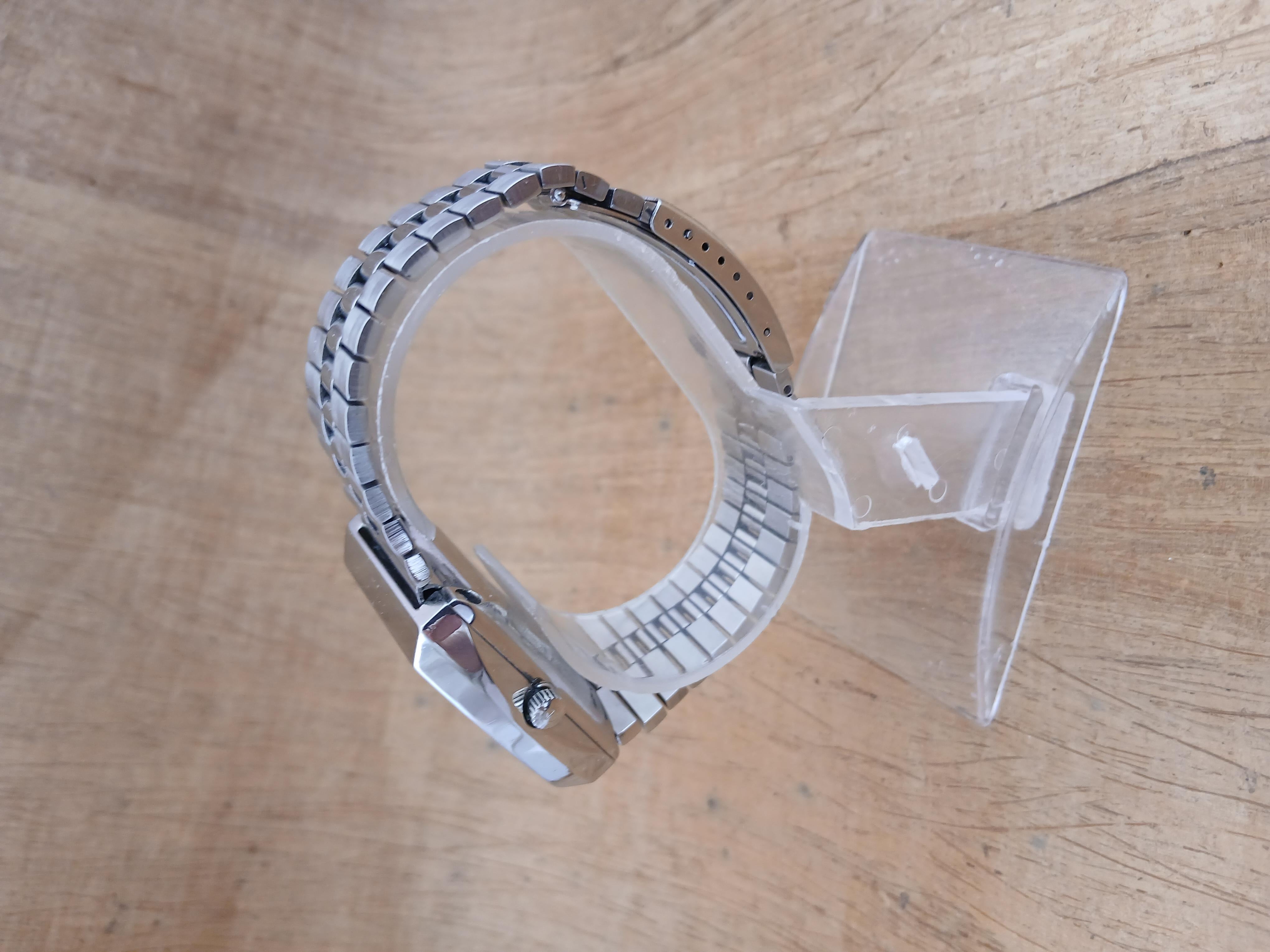 RADO Ncc 505 Silver Square Quadrante Viola Orologio Automatico Uomo in vendita 6