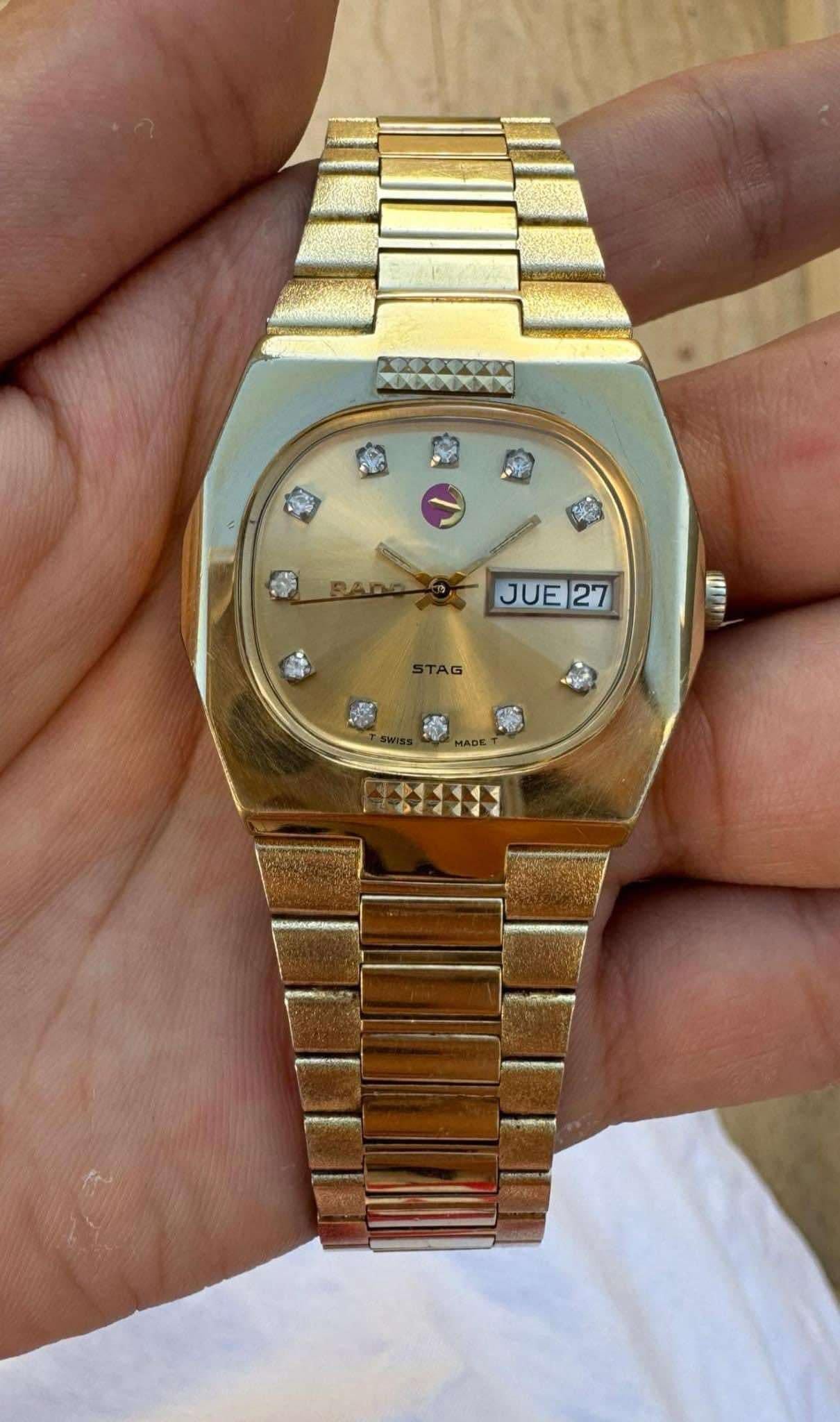  Description
Brand : Rado

Model: Stag

Reference Number: 603.3066.2

Country Of Manufacture: Switzerland

Movement: Automatic

Case Material: Gold Plated Stainless Steel

Measurements :36mm diameter (excluding crown )

Band Type : Stainless Steel