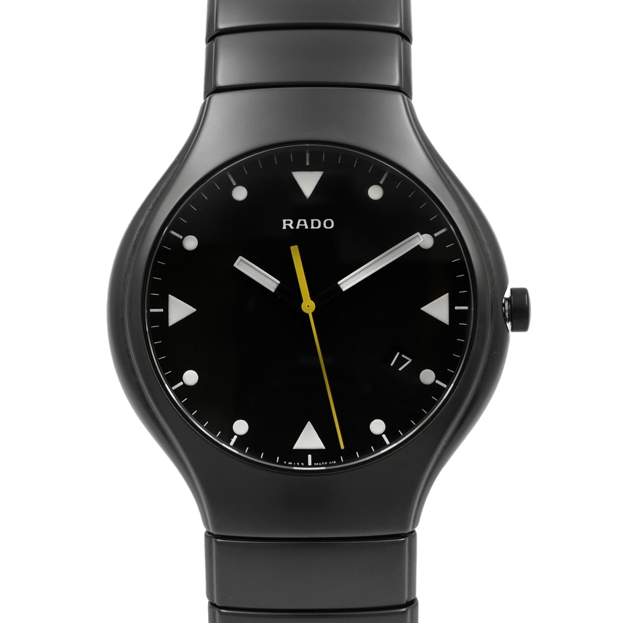 This brand new Rado True R27816162 is a beautiful men's timepiece that is powered by quartz (battery) movement which is cased in a ceramic case. It has a round shape face, date indicator dial and has hand dots style markers. It is completed with a