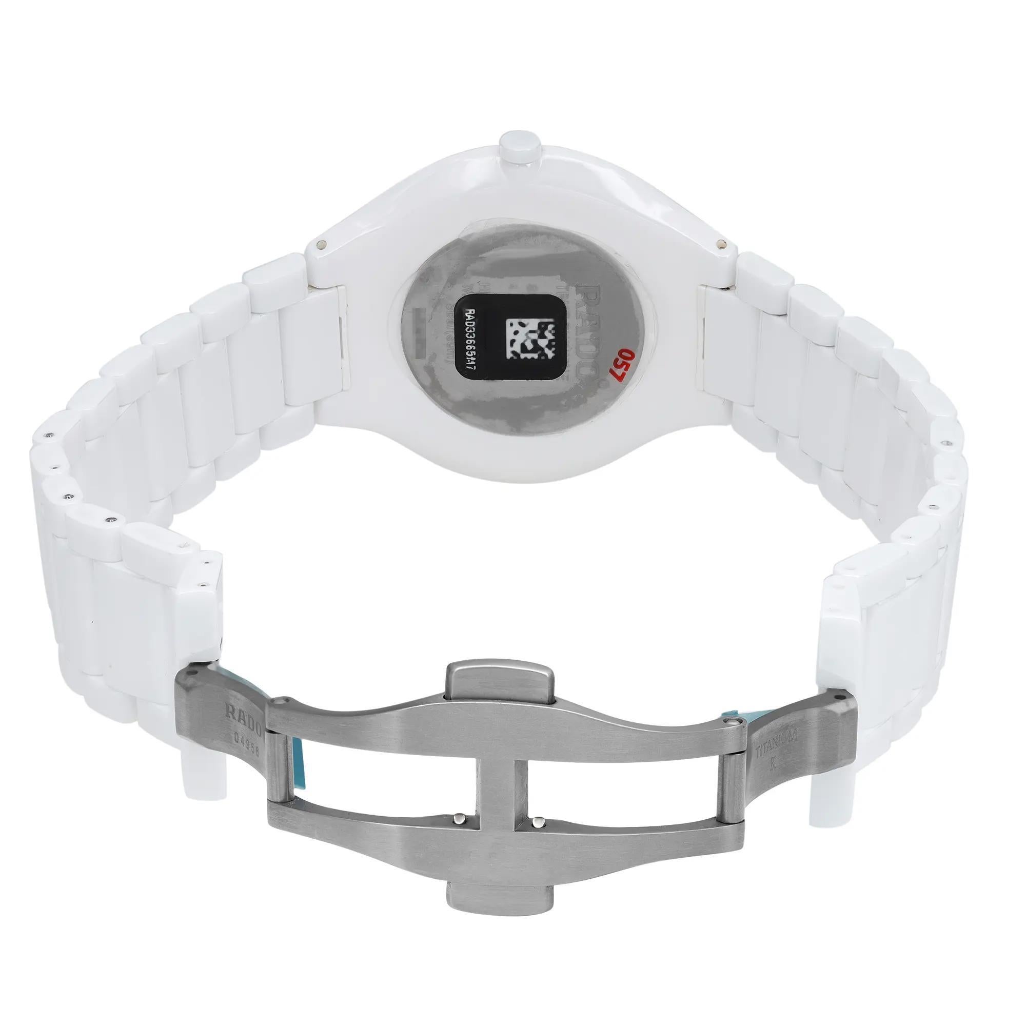 Rado True Thinline 39mm Ceramic White Glitter Dial Quartz Watch R27007092 In New Condition In New York, NY