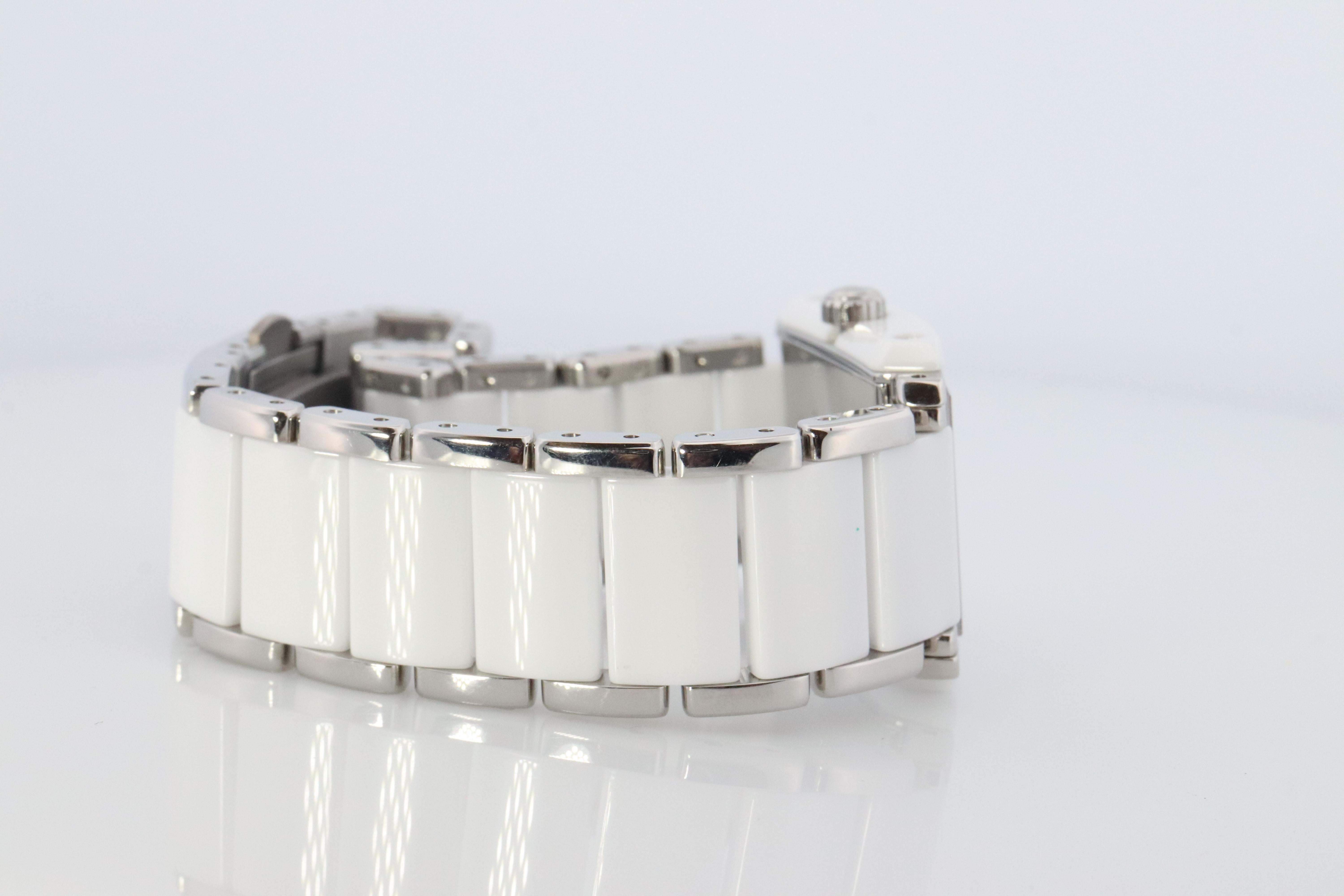 RADO Watch. Rado Ceramic Diamond Ladies Rado Integral Diamond Dial en vente 1