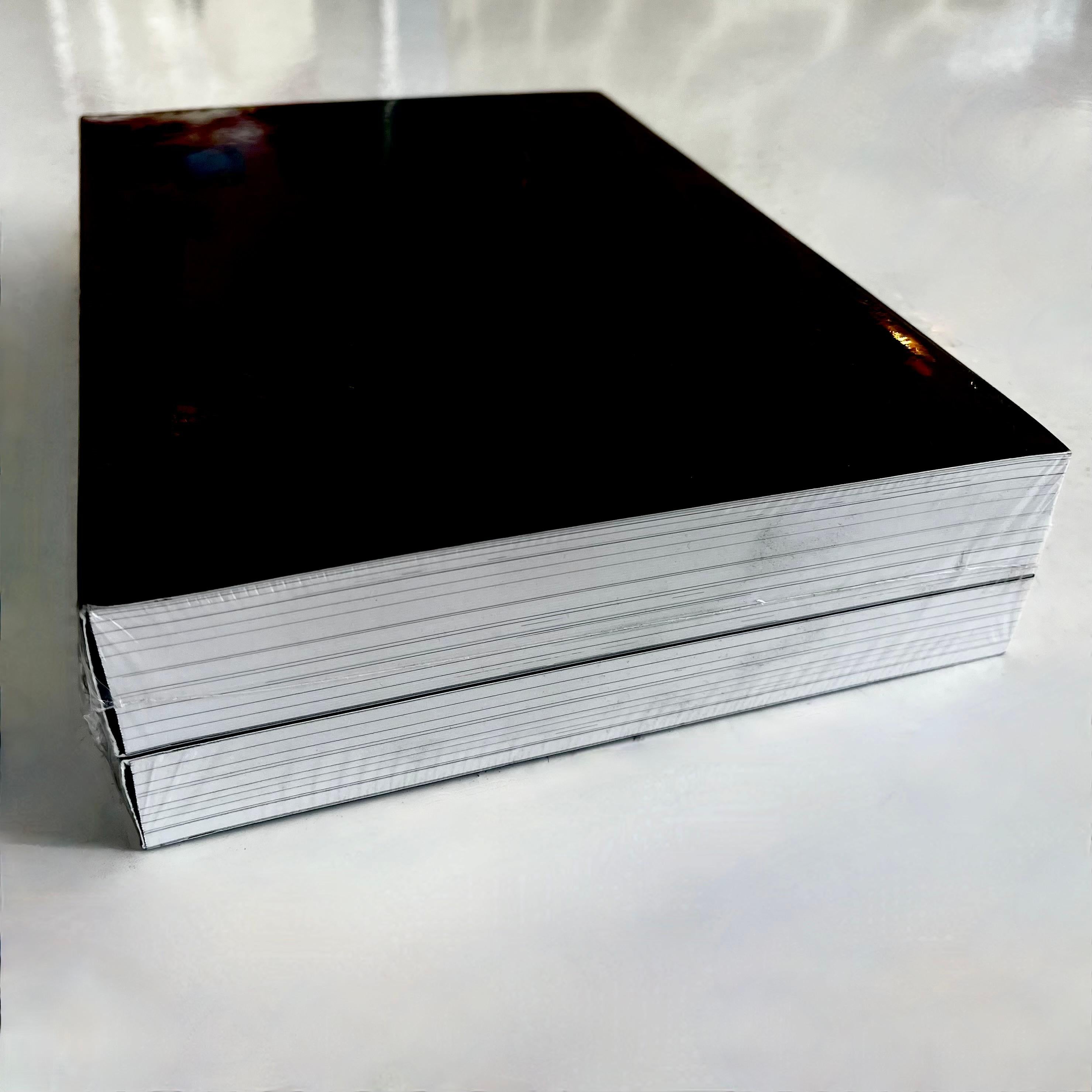 XXIe siècle et contemporain Raf Simmons x IDEA : Livre d'archives de mode 1996-2006 en vente