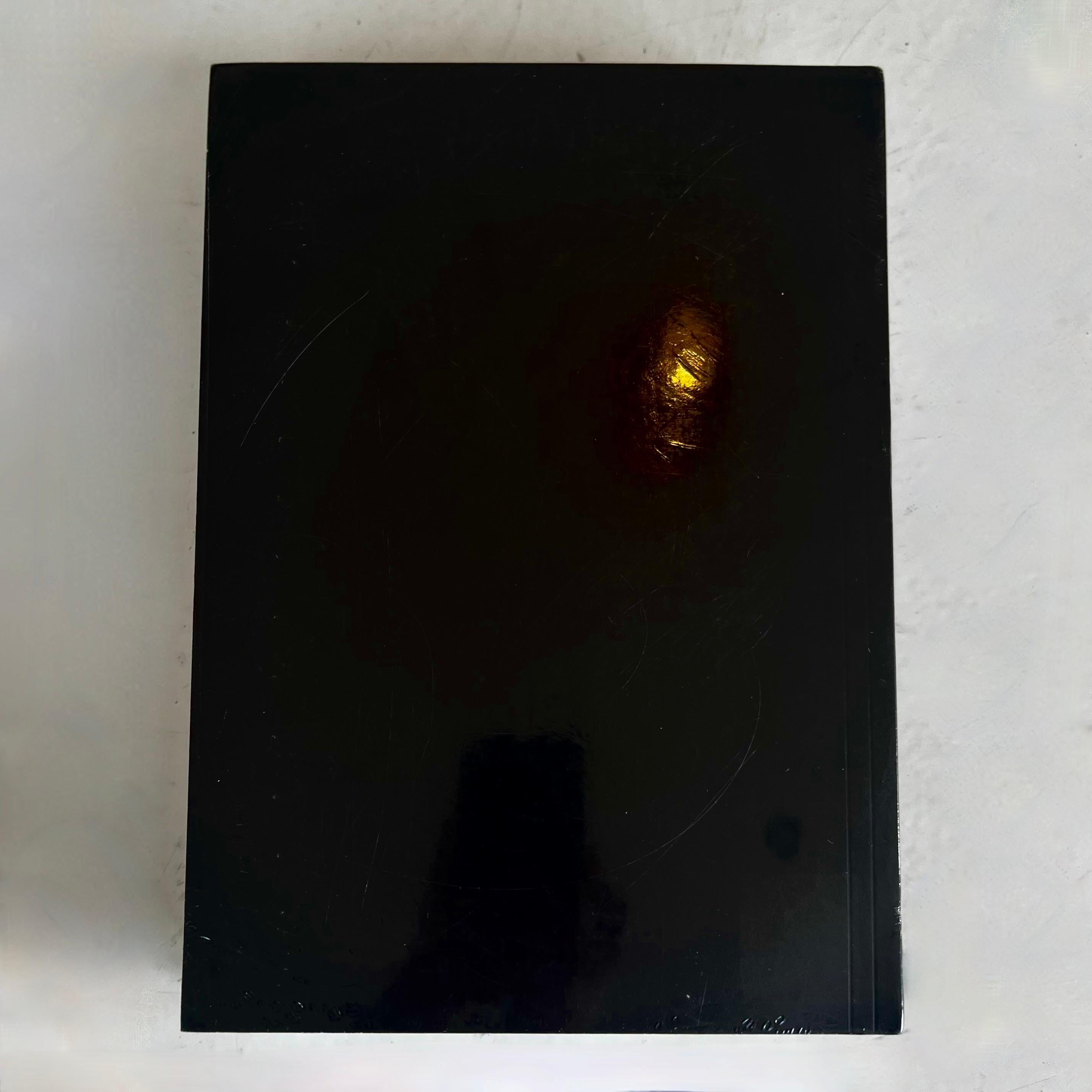 Papier Raf Simmons x IDEA : Livre d'archives de mode 1996-2006 en vente