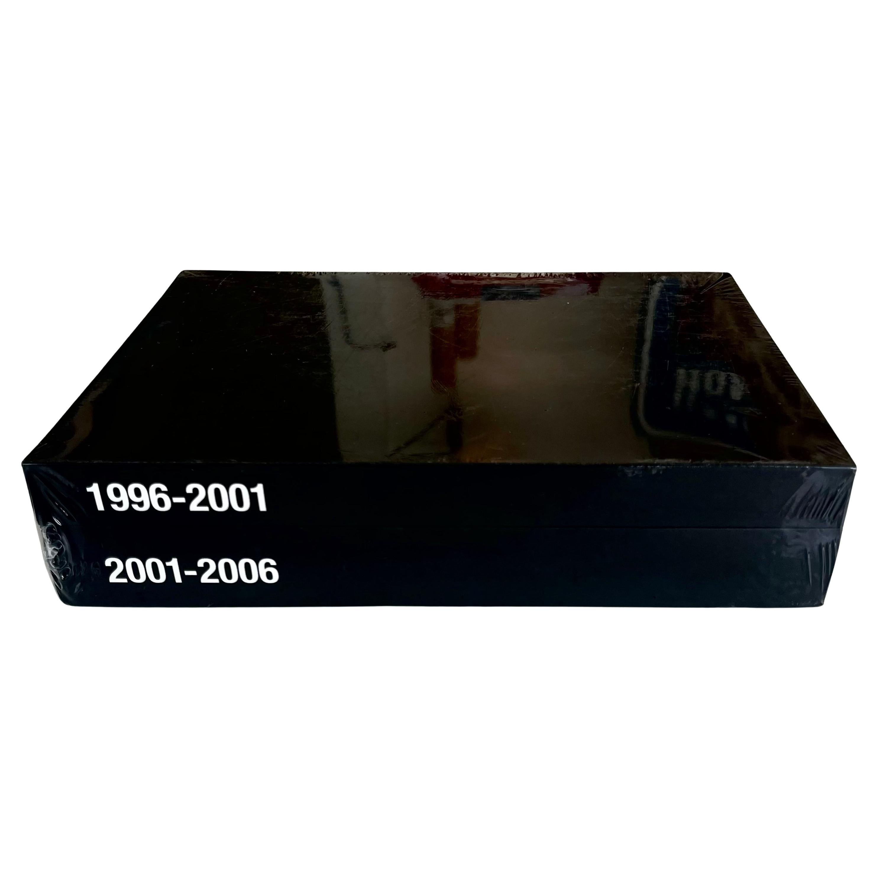 Raf Simmons x IDEA : Livre d
archives de mode 1996-2006