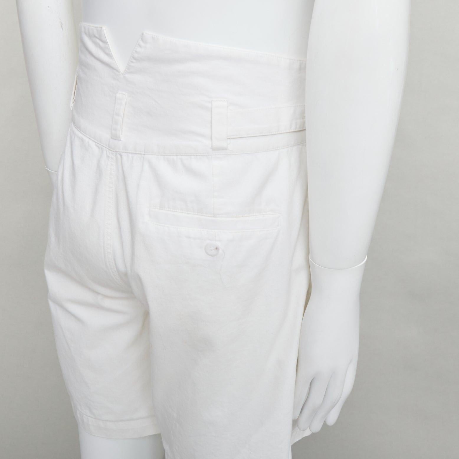 RAF SIMONS 2006 pantaloncini a vita alta in cotone a pieghe sul davanti EU50 L. in vendita 2
