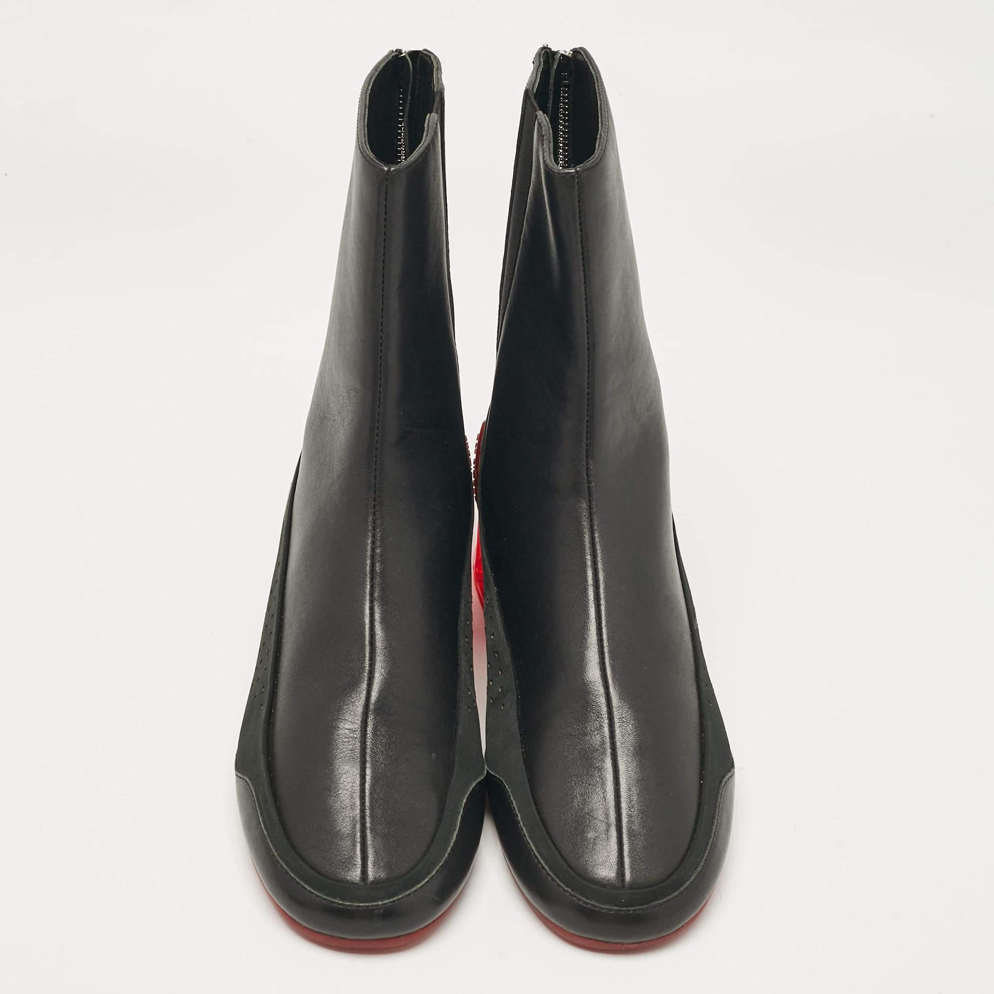 Raf Simons Black Leather Ankle Length Boots Size 41 In Excellent Condition For Sale In Dubai, Al Qouz 2