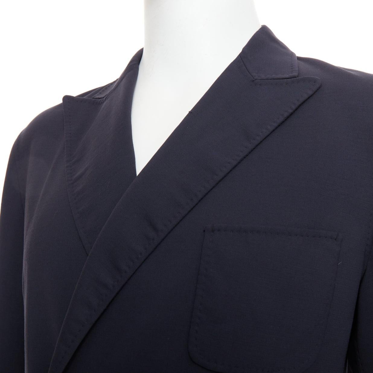 RAF SIMONS blazer largo de lana virgen negra con botones descentrados y bolsillo de parche IT48 M
Referencia: PRWU/A00181
Marca: Raf Simons
Diseñador: Raf Simons
Material: Lana virgen, mezcla
Color: Negro
Patrón: Sólido
Cierre: Botón
Forro: Tejido