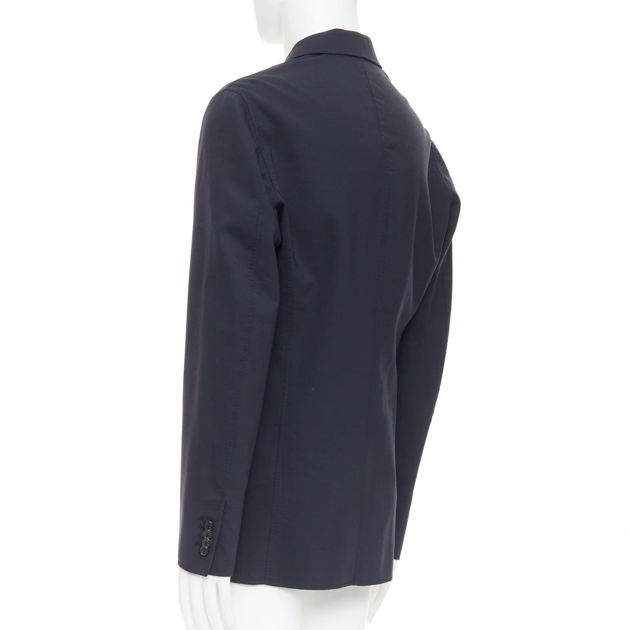 RAF SIMONS blazer largo de lana virgen negra con botones descentrados y bolsillo de parche IT48 M en venta 1