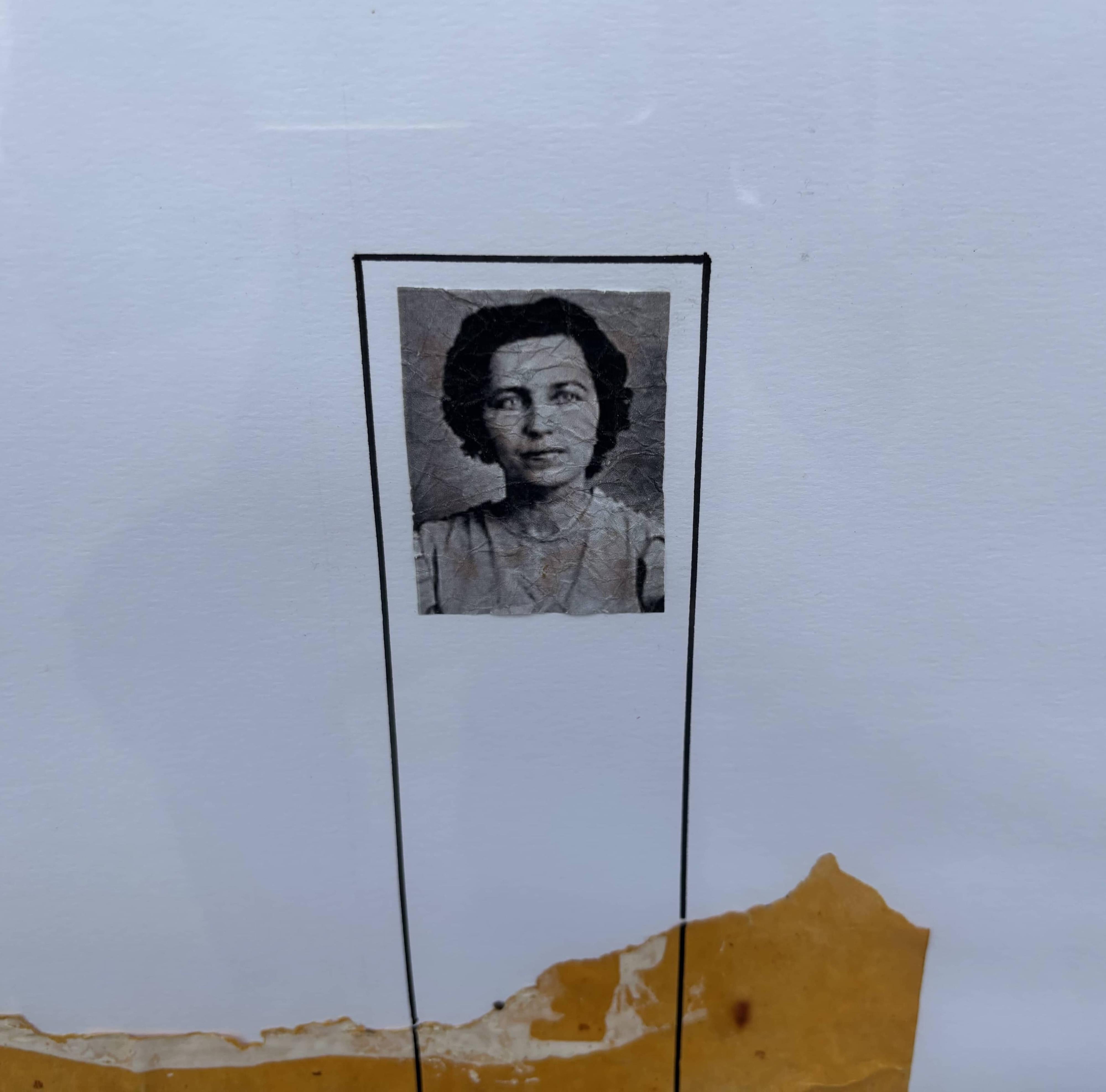 DIME_0237 - Brown Abstract Painting by Rafa Pérez Alegre