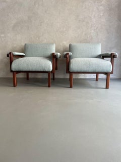 Raffaella Crespi Paire de fauteuils Elam Nobilis Paris Tissu Bois:: Italie:: années 1960