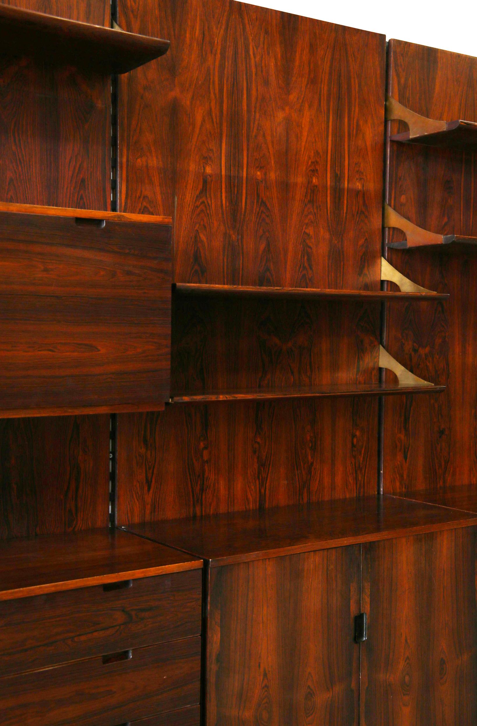 Veneer Raffaella Crespi System Bookcase in wood and brass by Mobilia, 1960s