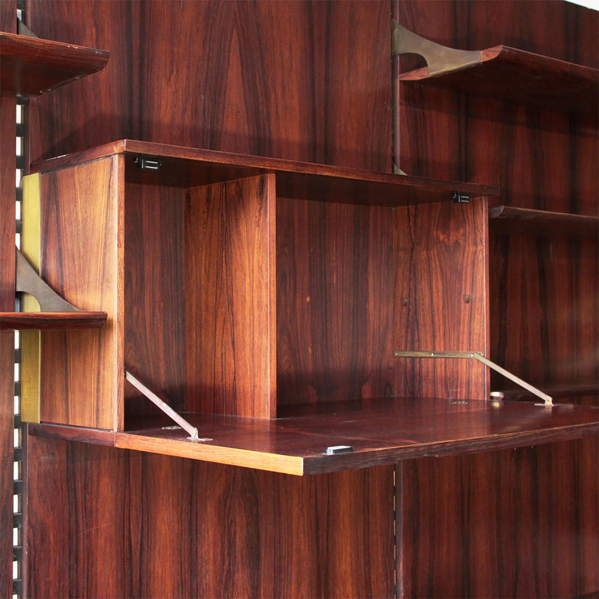 Raffaella Crespi System Bookcase in wood and brass by Mobilia, 1960s In Good Condition In Milano, IT