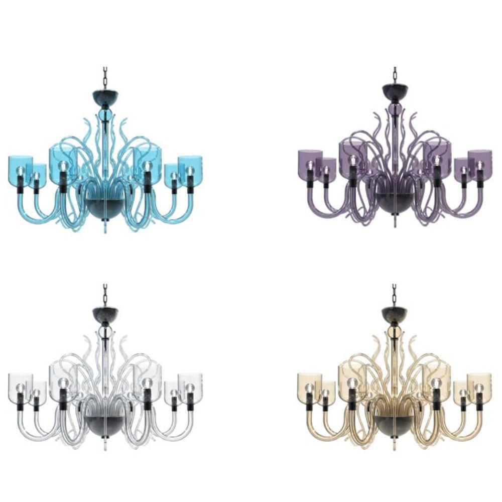 Lampadario contemporaneo 8 luci.‎
Dettagli unici per questo raffinato lampadario Italiano.‎
Questa creazione di illuminazione è realizzata completamente a mano dai Maestri vetrai secondo antiche e segrete tradizioni tramandate di padre in figlio da