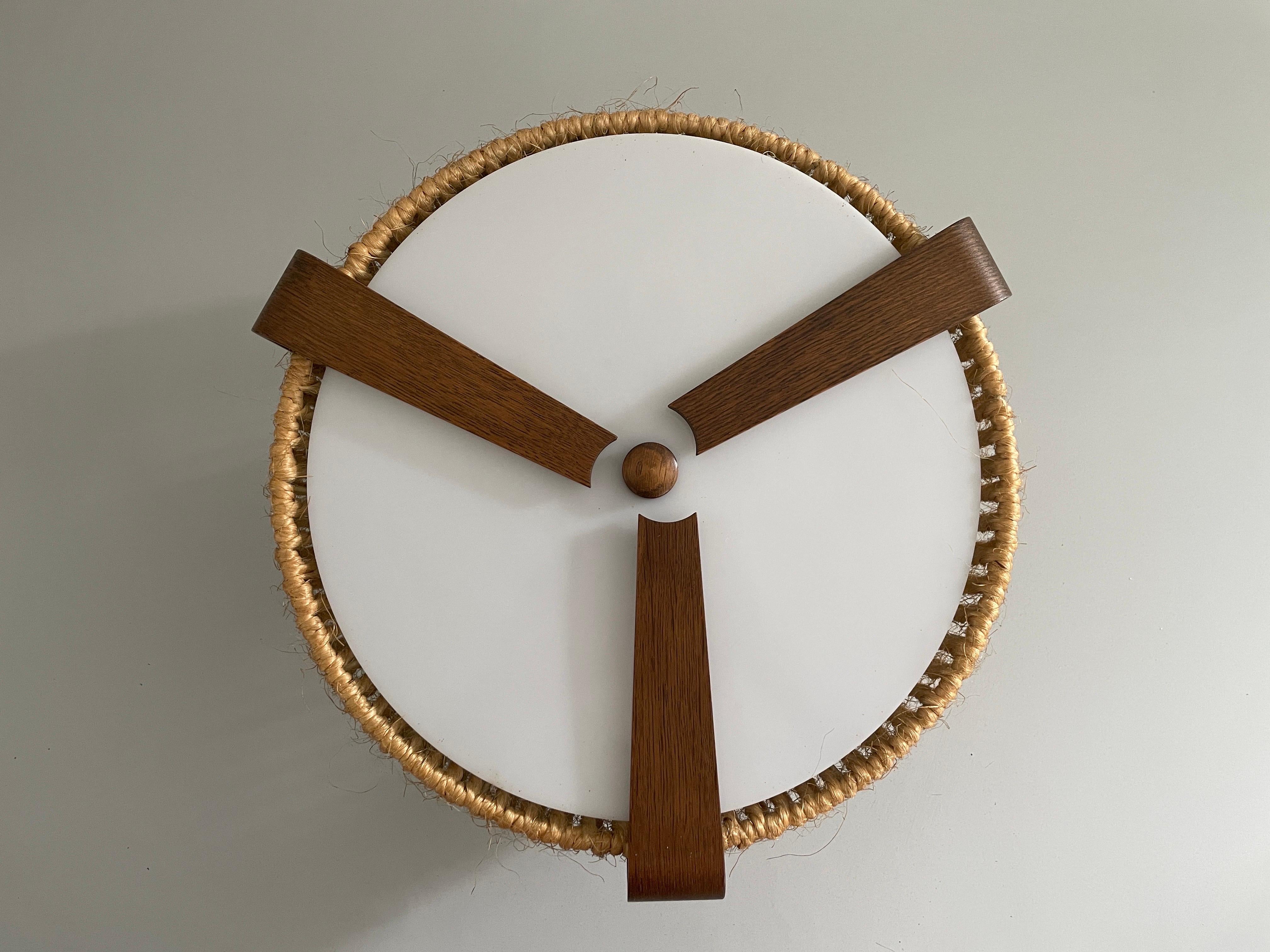 Mid-Century moderno Lampada a sospensione in rafia e teak di Temde, anni '60, Germania in vendita