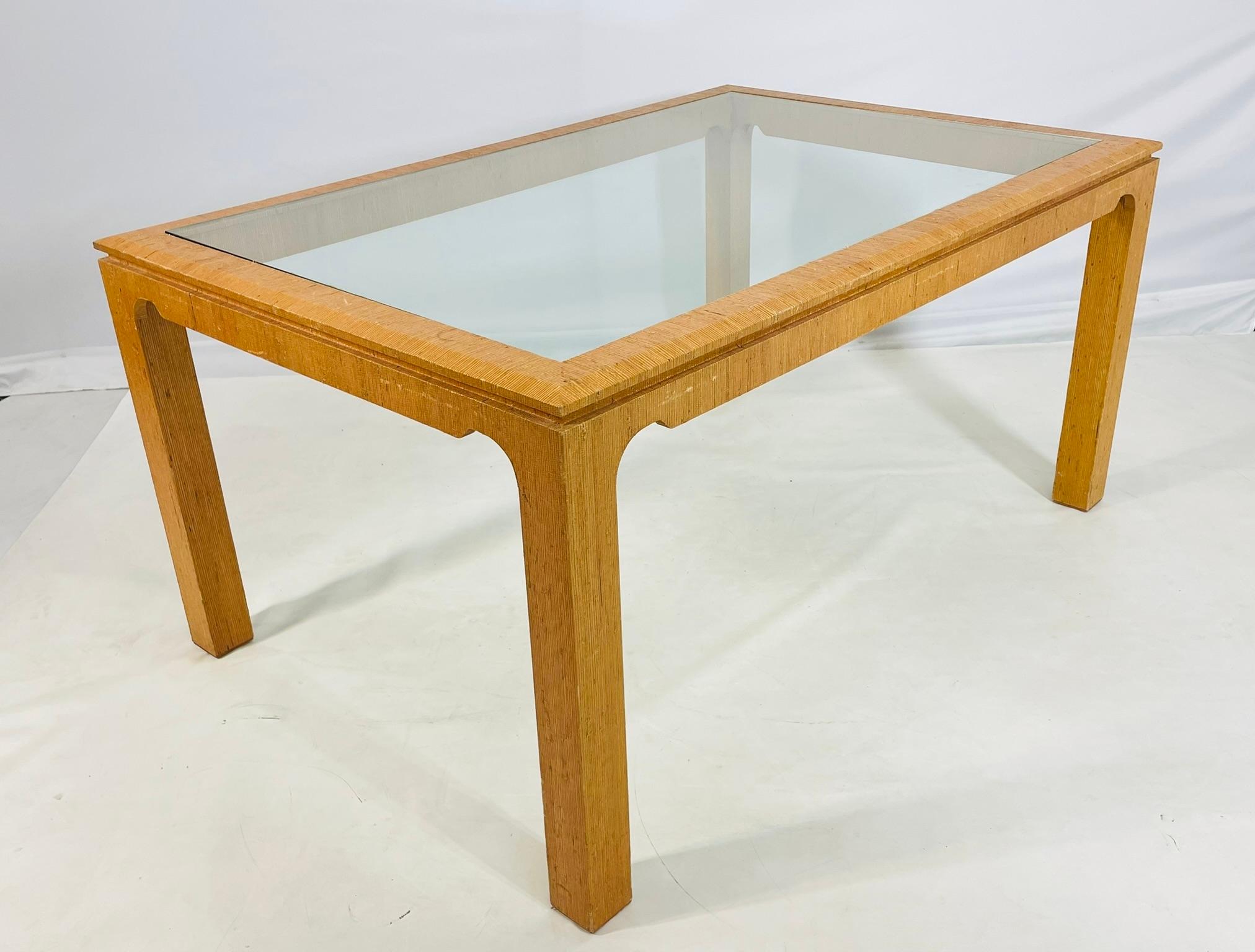 Mesa de comedor con relieve de rafia al estilo de Karl Springer, EE.UU. Años 70 Estadounidense en venta