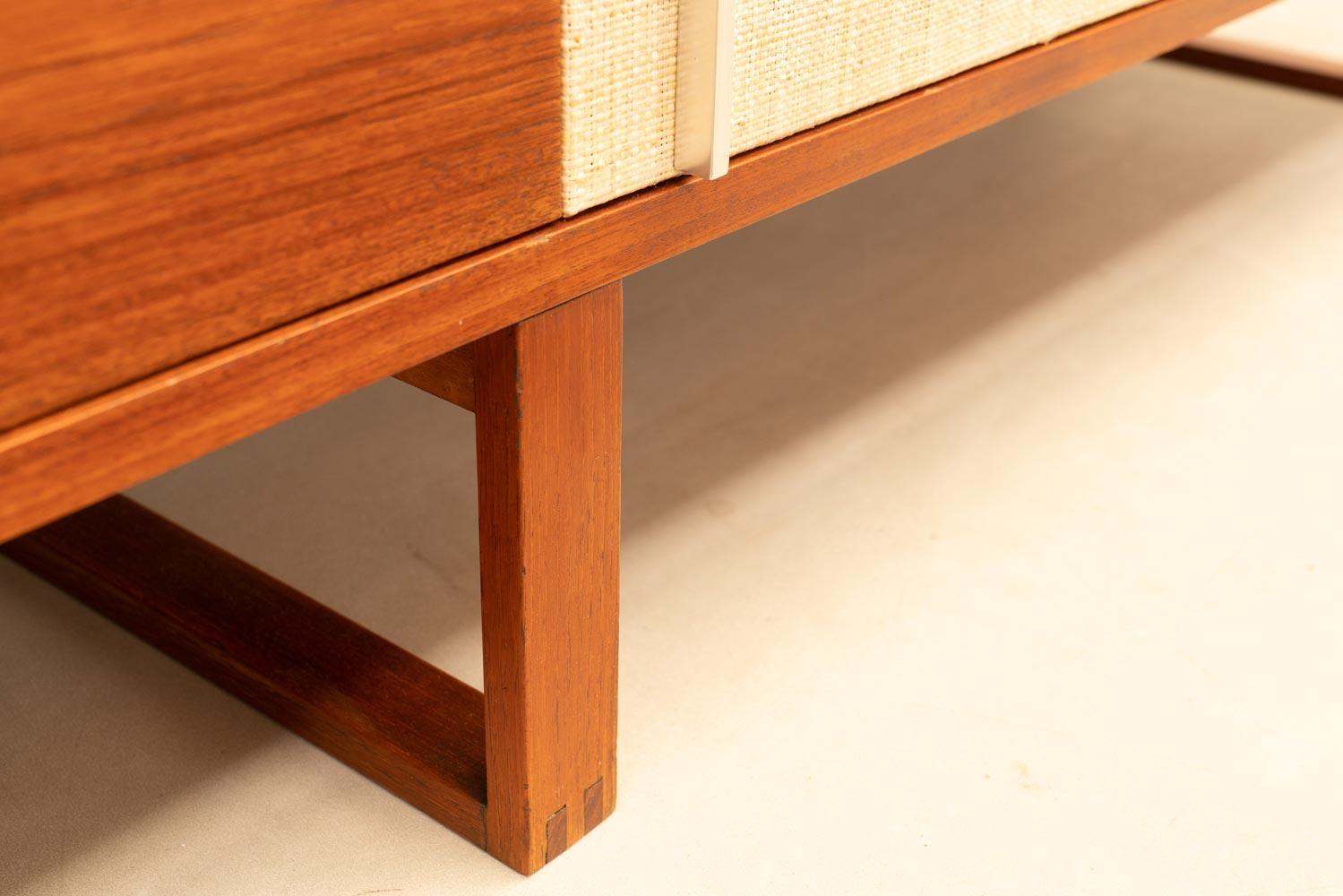Raffia sideboard, 1960s For Sale 7