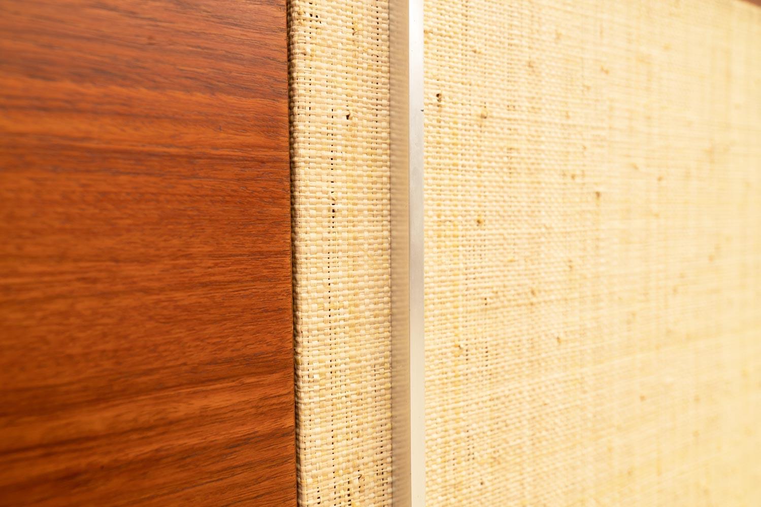 Raffia sideboard, 1960s For Sale 3