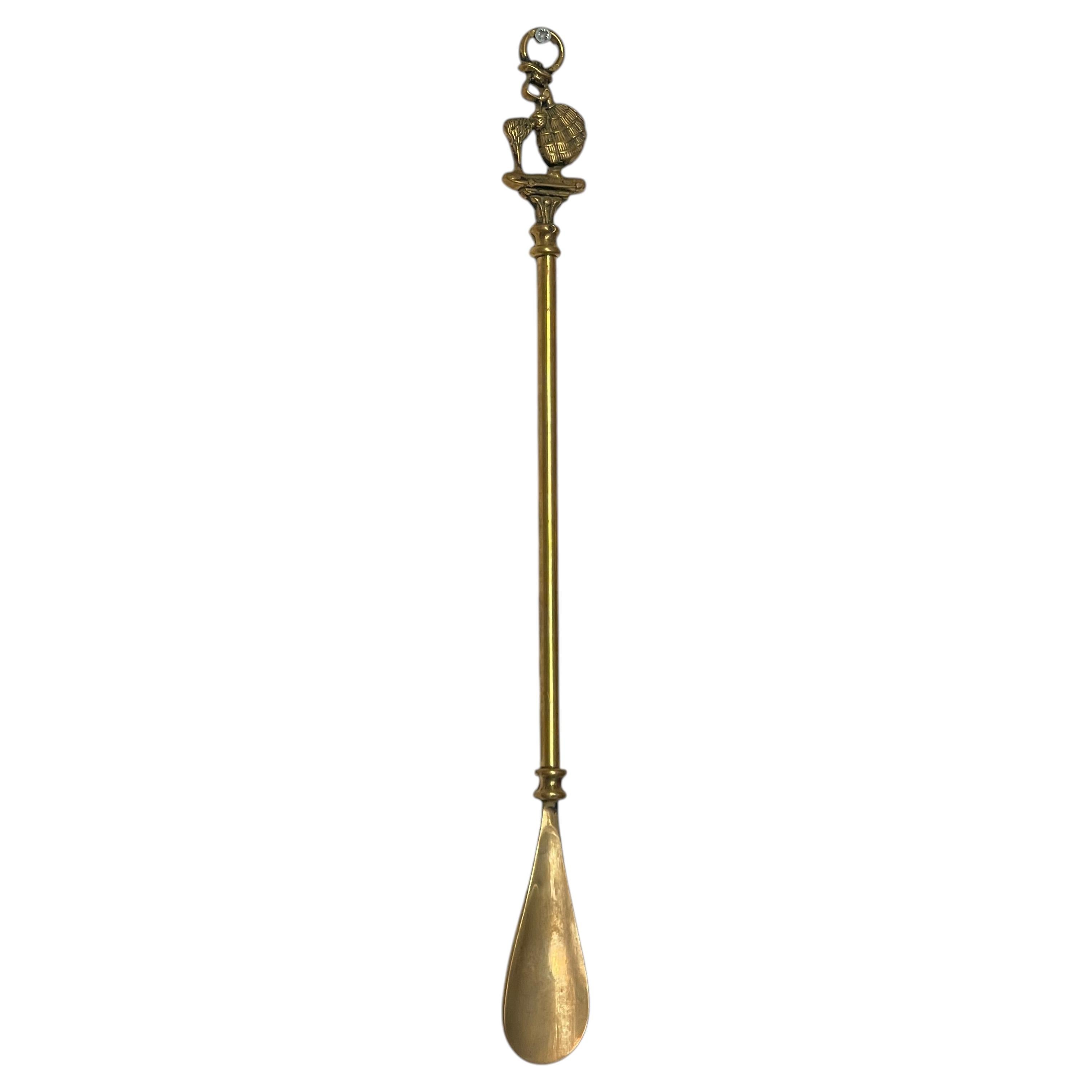 Raffinato calzascarpe in ottone massiccio, “Heritage Gold”, anni '70