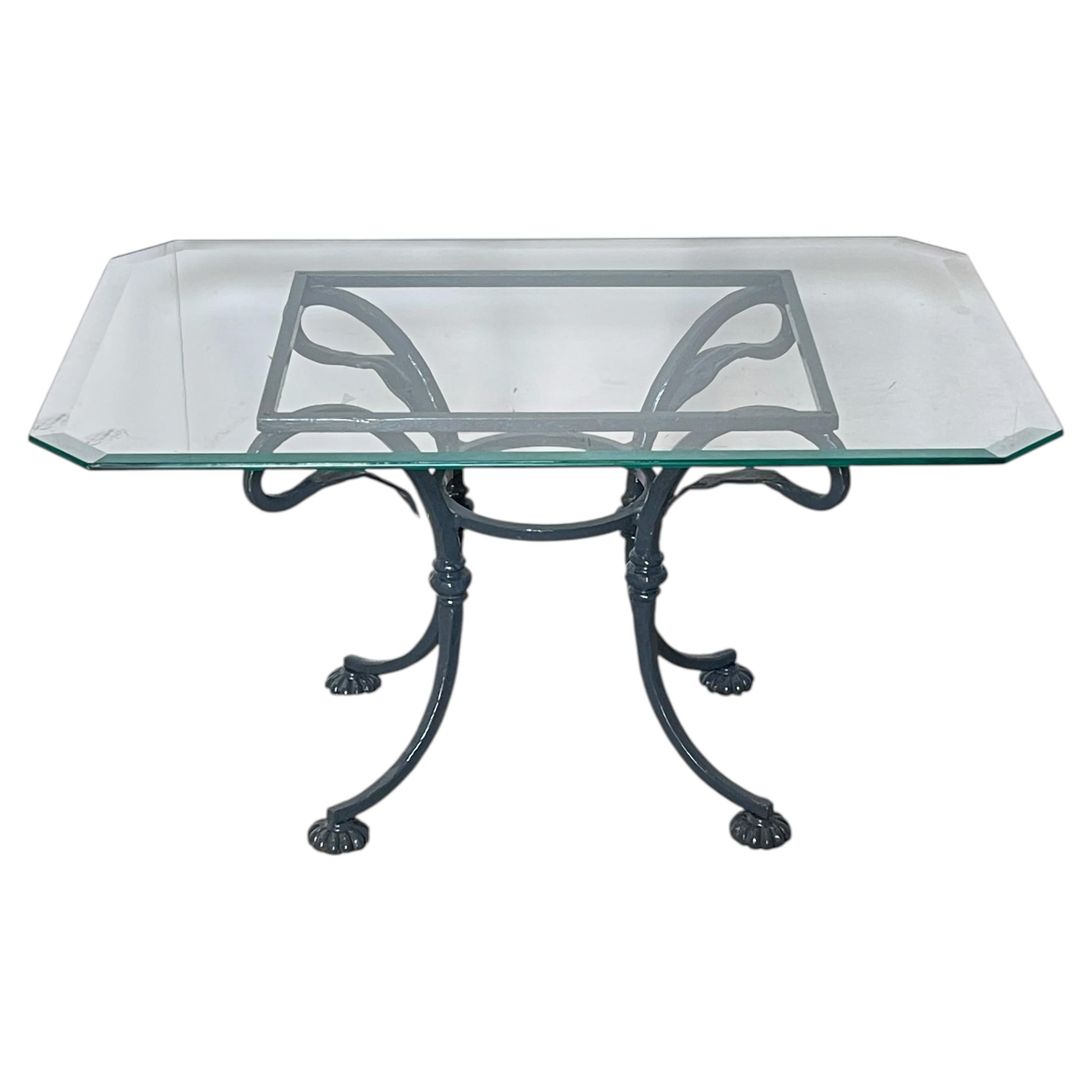 Élégante table basse de salon en verre et fer forgé, « Florence », années 70 en vente
