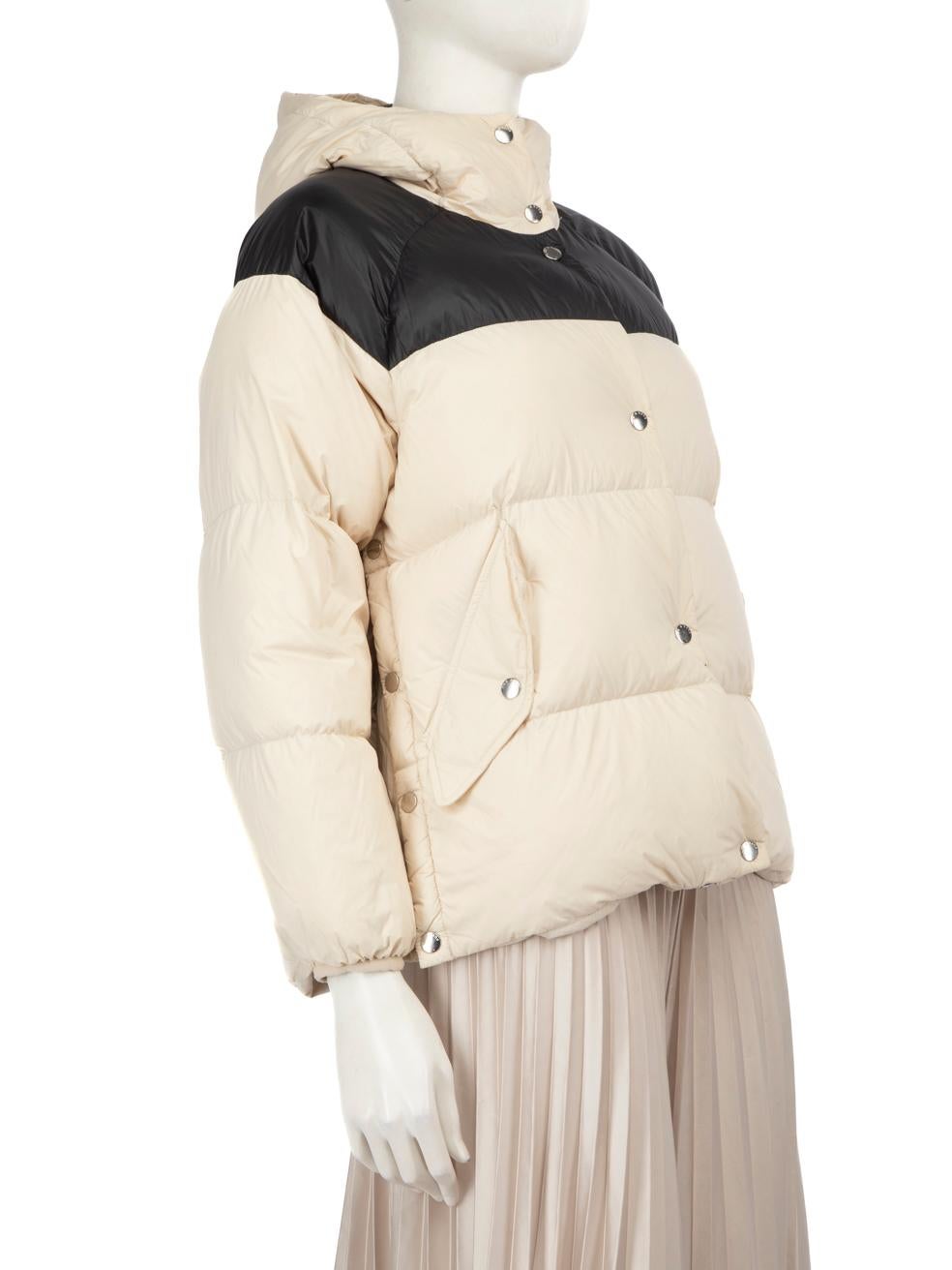 CONDITION is Very good. Minimal wear to the jacket is evident. Marks on the neckline, right sleeve, front right and back of this used Rag & Bone designer resale item. Discolouration may need gentle hand wash contrary to dry clean