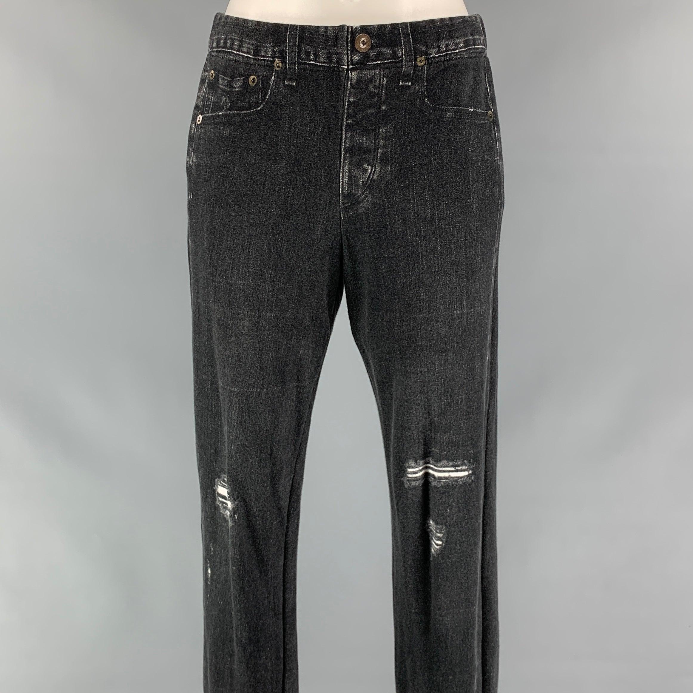 RAG & BONE casual pants comes in a charcoal grey cotton with a 