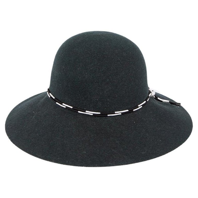 new VERSACE 100% wool black white logo monogram beanie hat For Sale at  1stDibs