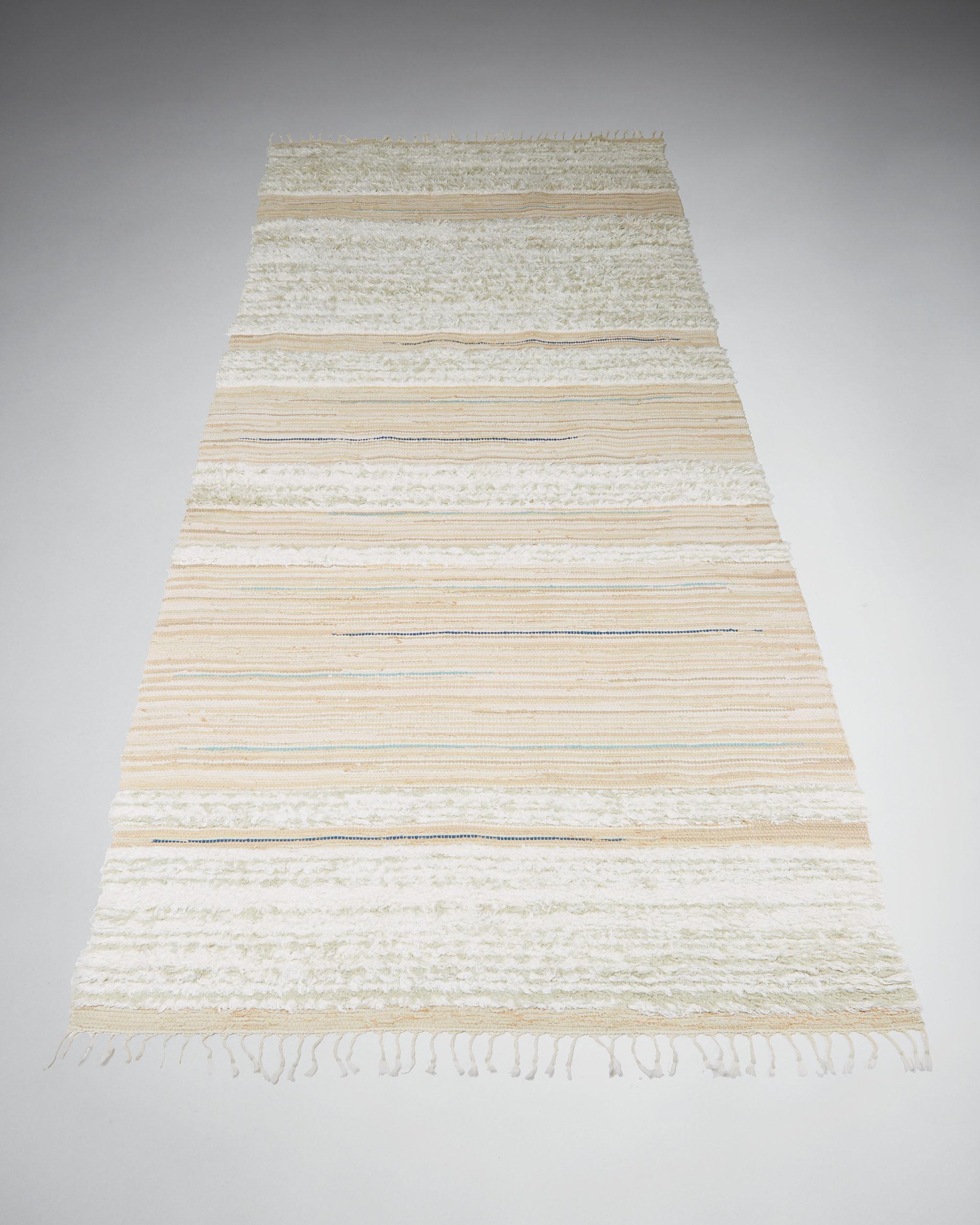 Rag rug anonymous,
Sweden. 1960's.

Cotton with linen pile. Rag technique.

Provenance: Halmstad castle.

Dimensions:
L: 378 cm/ 12' 5 1/4''
W: 170 cm/ 5' 7 1/4''

 