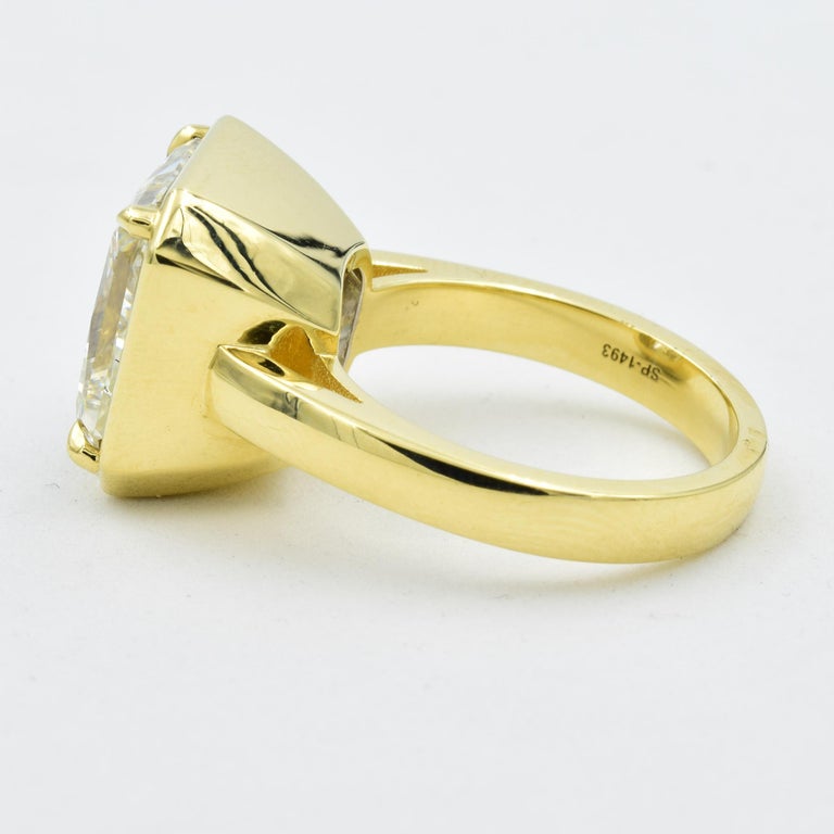 Rahaminov 9.17 Carat Radiant Cut Diamond Ring with 18 Karat Bezel ...